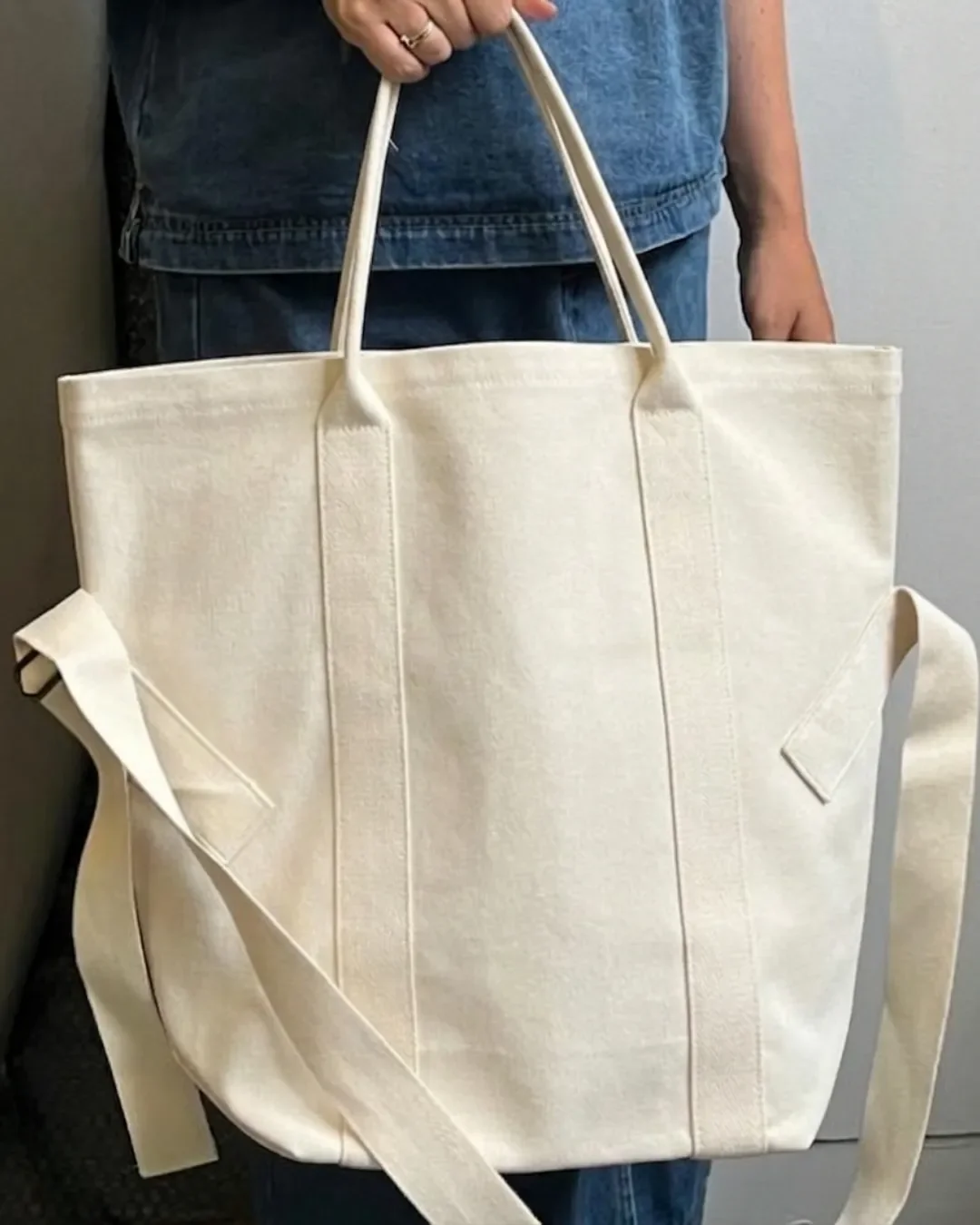 Italiano Tote