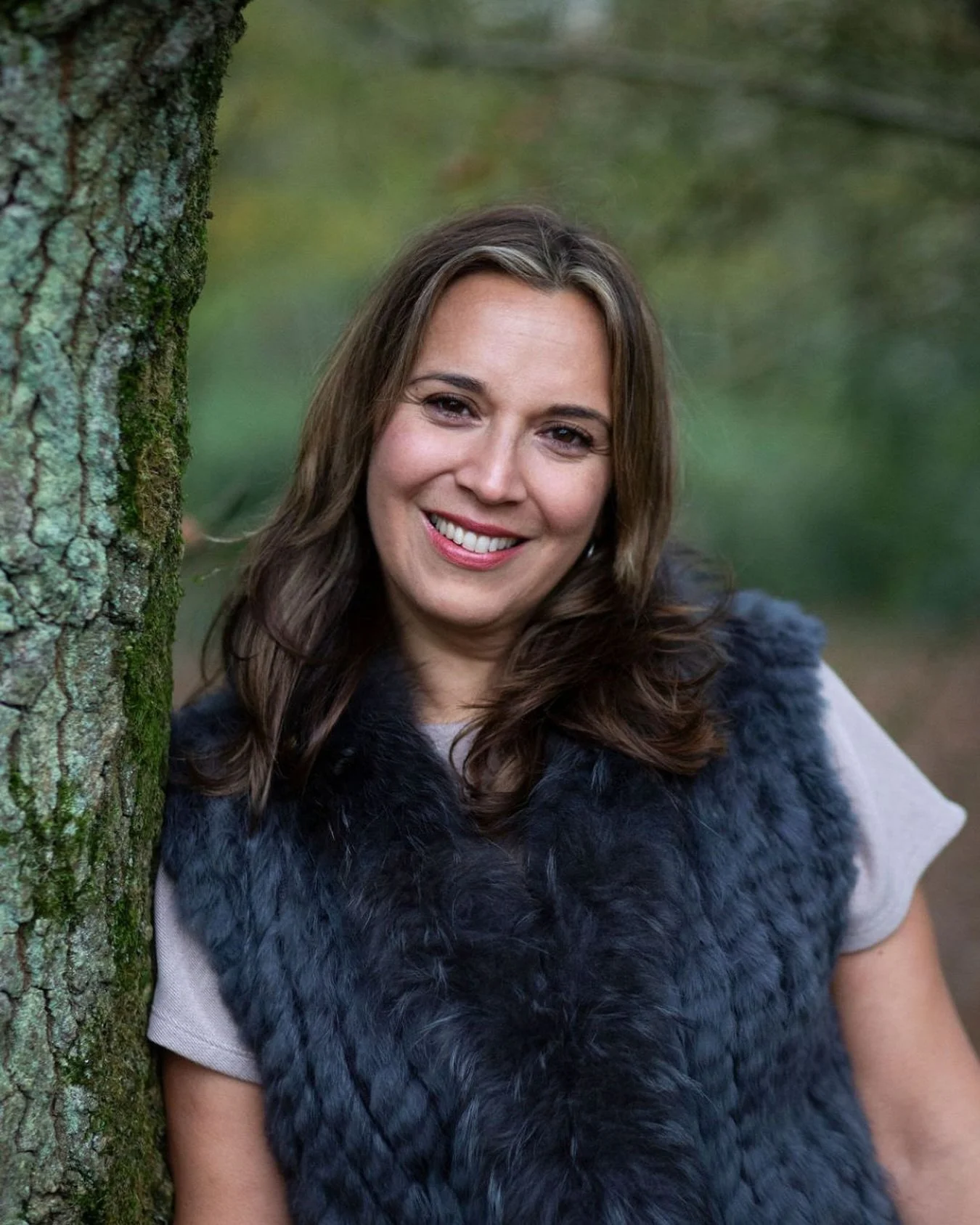 The people I work with tend to carry a lot.
Responsibility. Care. Thoughtfulness. Leadership.
Often all at once.

What I notice again and again isn&rsquo;t a lack of capability,
it&rsquo;s a lack of space.

Space to breathe without rushing to the nex