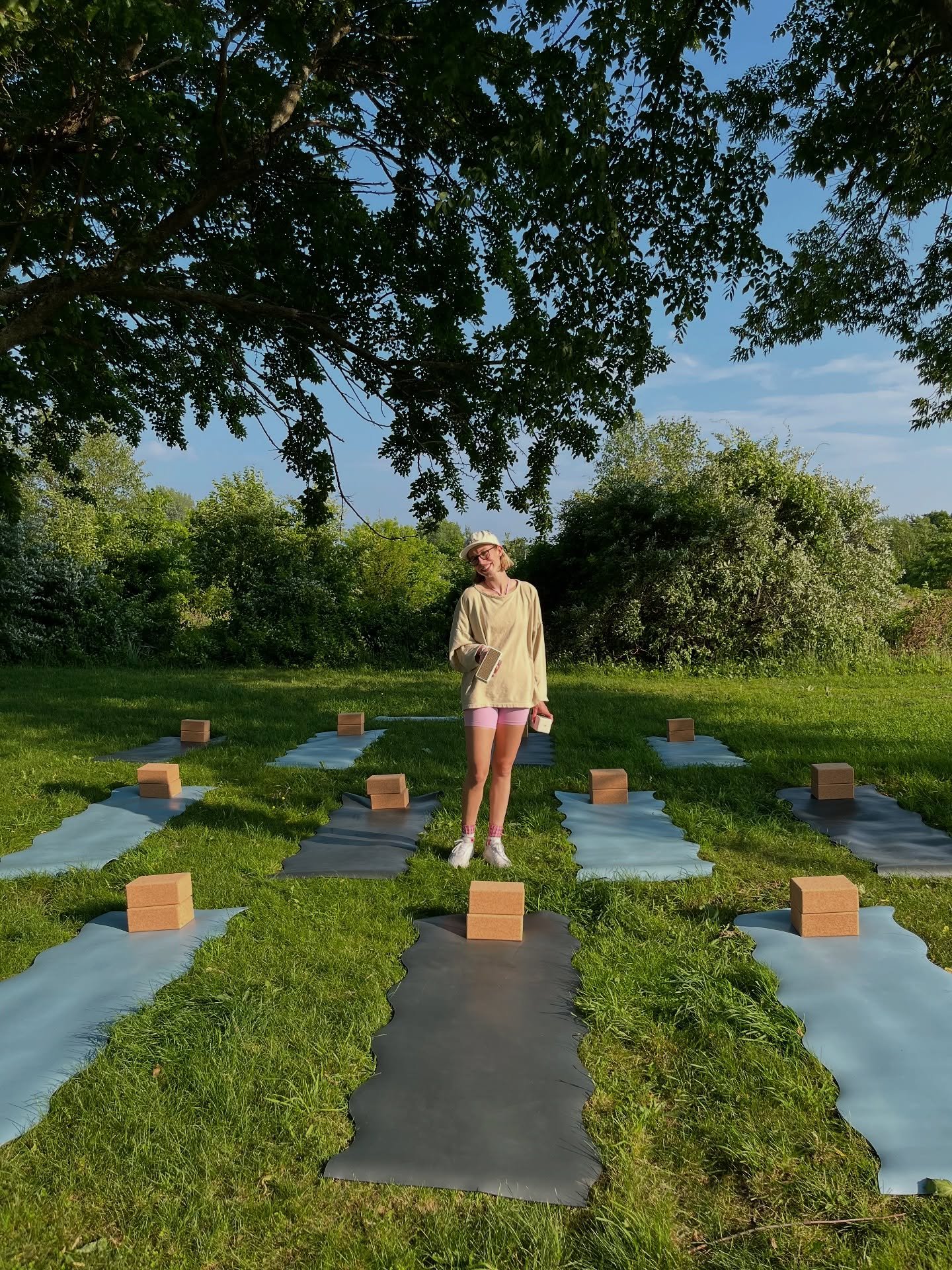 the perfect evening does, in fact, exist 🧈
.
last night's lineup included a flowy yoga chill class in the sunlight with a perfect breeze, a dreamy, butter-themed dinner by @thedinnerclubri and puppy cuddles post-sunset &hearts;️
.
.
.
.
#rhodeisland