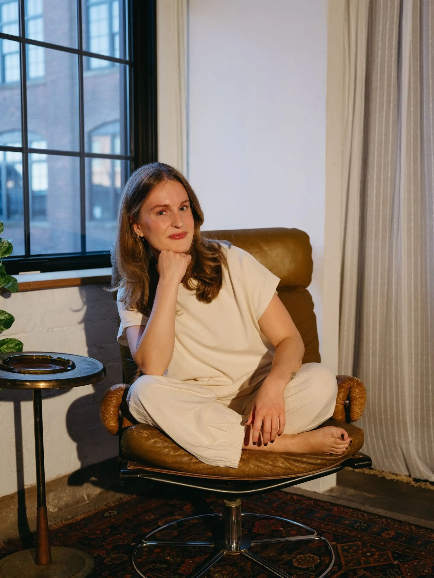 meet our new instructors !! 🧈 
.
Hayley &hearts;️
.
Hayley is 600-hour comprehensively certified in pilates &amp; teaches classical mat pilates. she believes pilates is just as mentally challenging as it is physically, a unique balance that she love