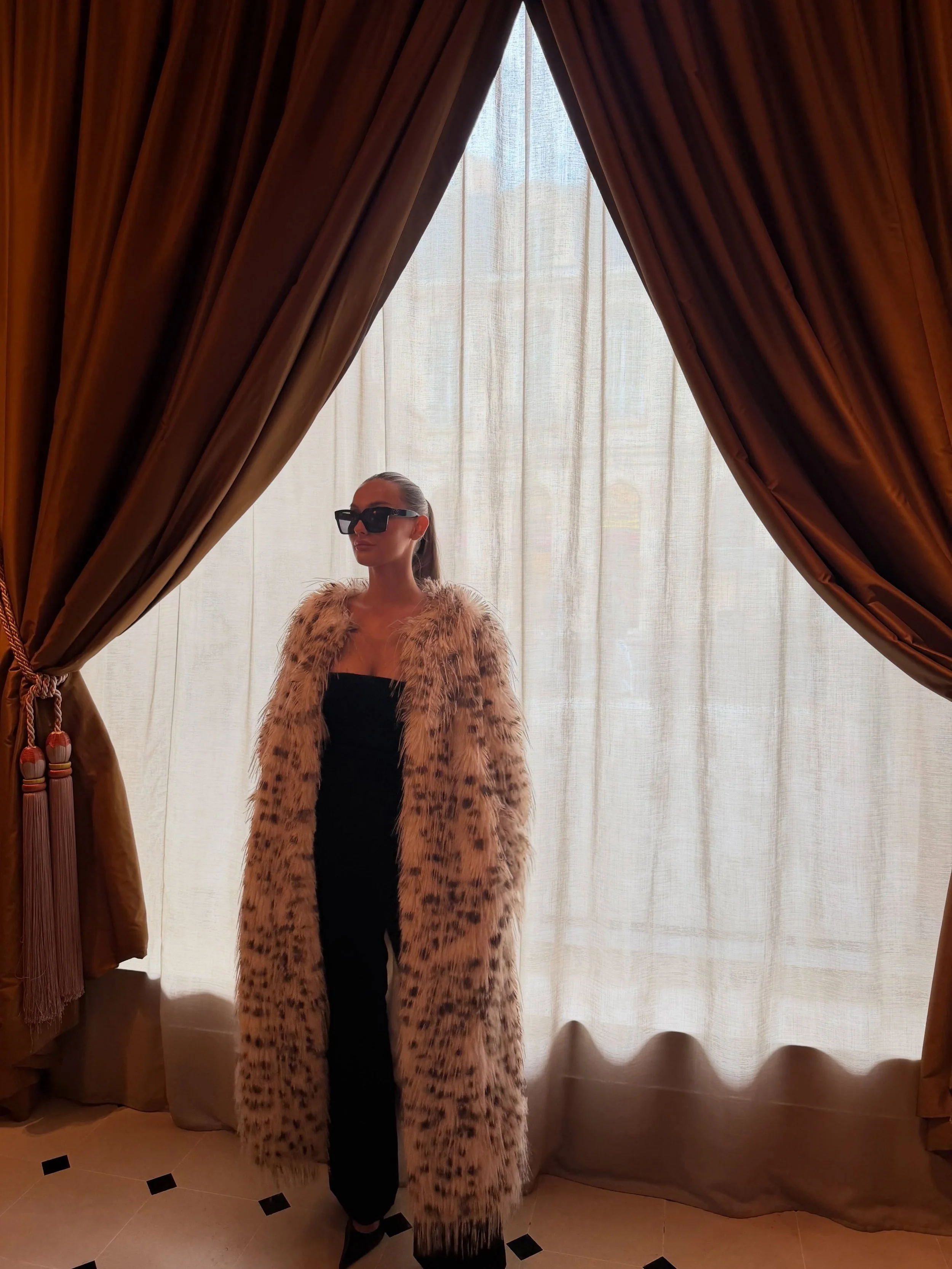 Bailey Taylor attending @louloudesaison presentation. 

#pfw