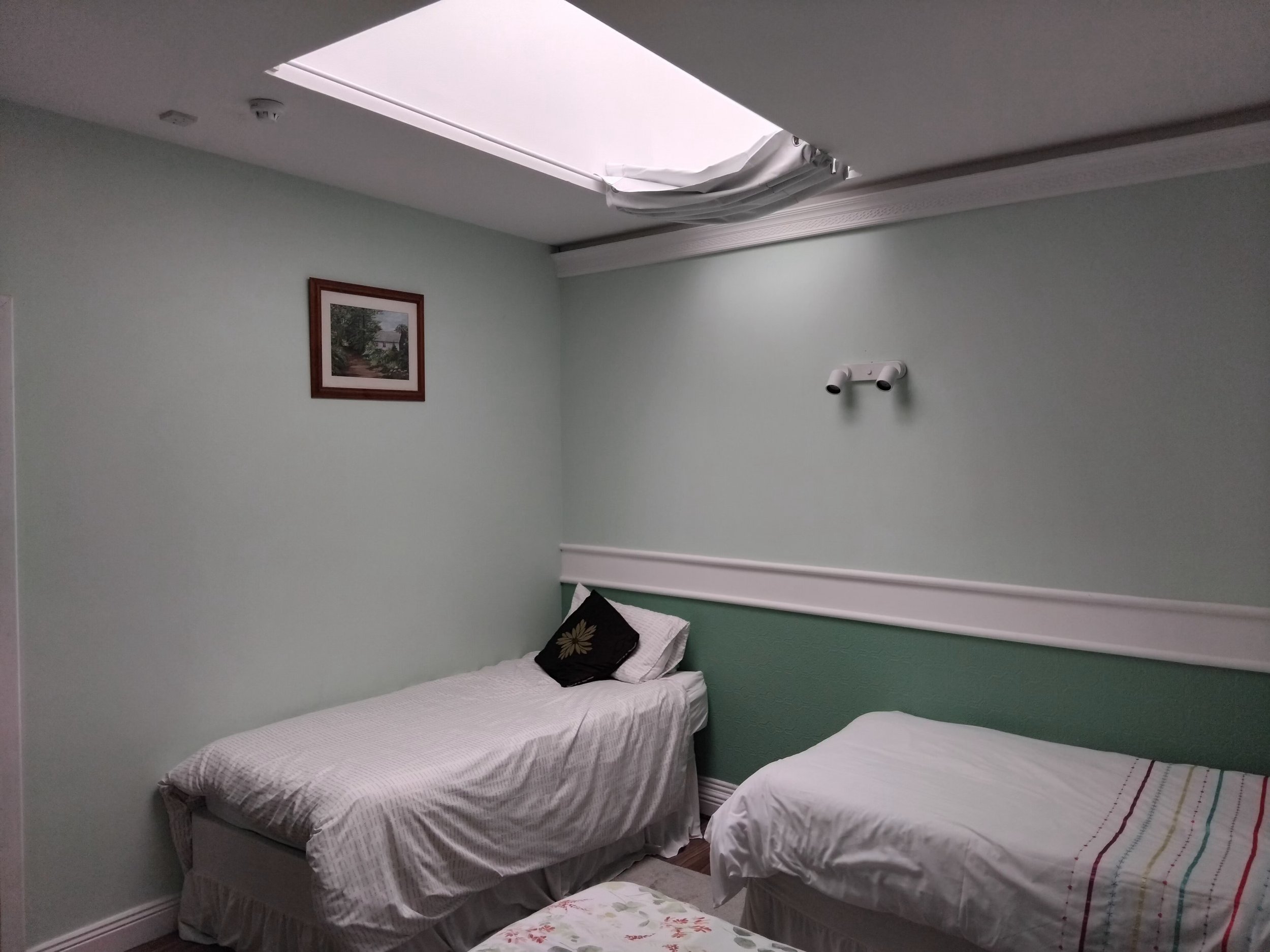 Room 6 (3)