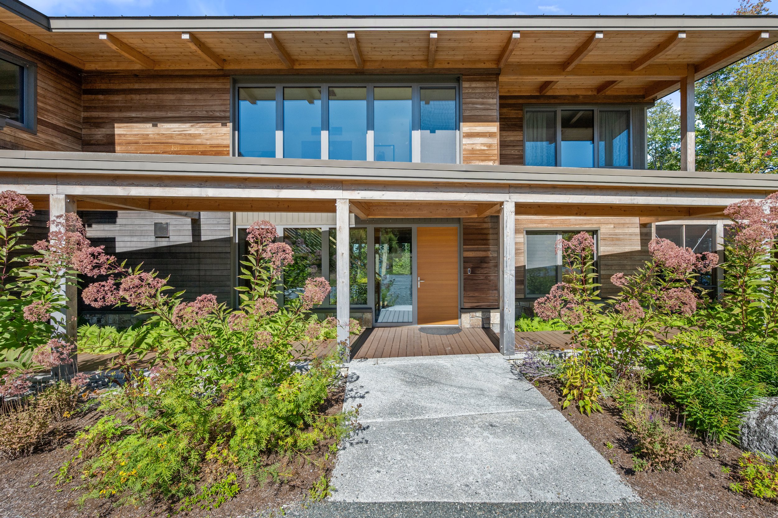 05-Branch Lake House.jpg