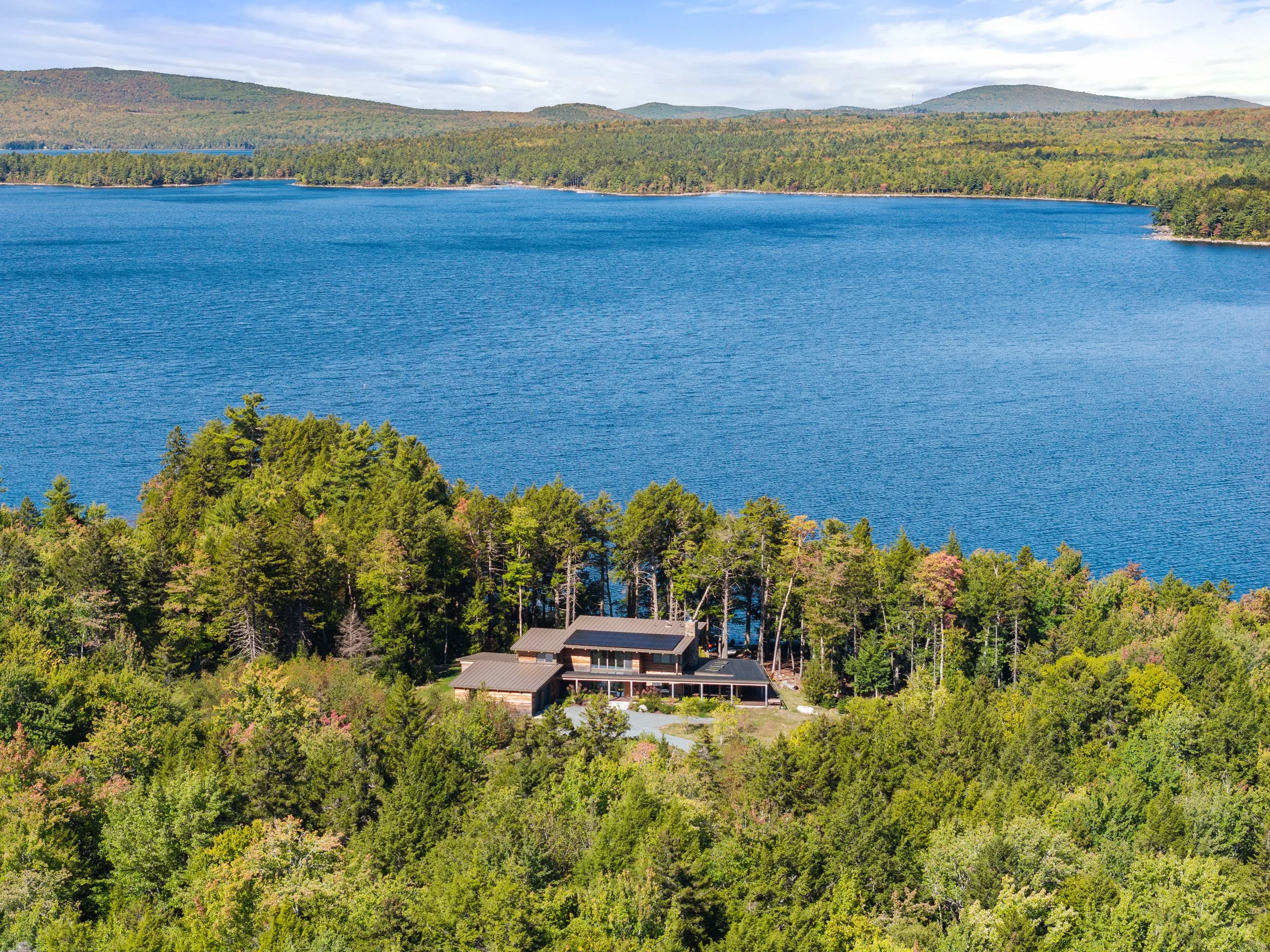40-Branch Lake House.jpg