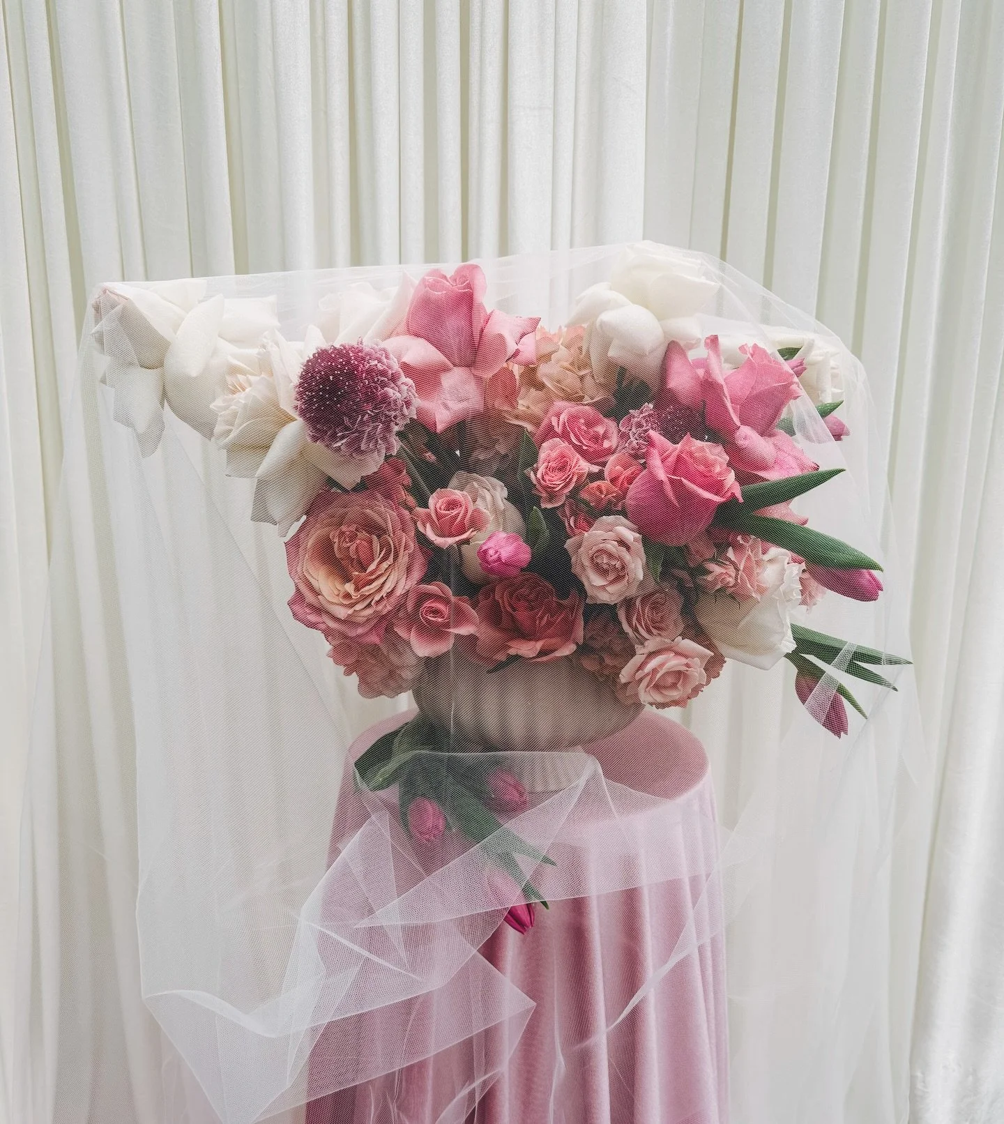 Valentine&rsquo;s is almost here🫶🏽
Our final arrangements are wrapping up &mdash; don&rsquo;t be the one scrambling on the 14th. 😉
Secure yours before they&rsquo;re gone. Link in bio💌