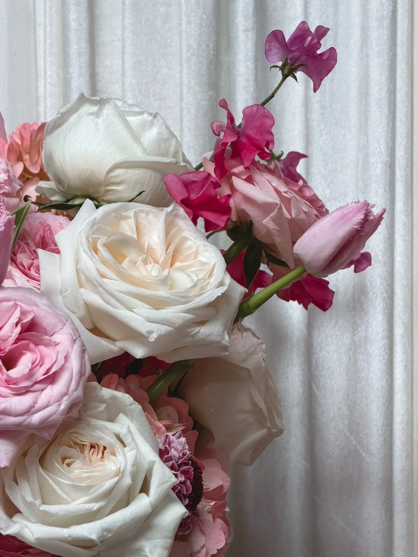 Valentine&rsquo;s Day is HERE and we&rsquo;ve got two ways to celebrate:

✨ Build Your Own Bouquet Bar at @hrzballantynenc 
🕚 11:00 AM &ndash; 2:30 PM
Come create something beautiful for your Valentine (or yourself 👀). Fresh stems, your style, your