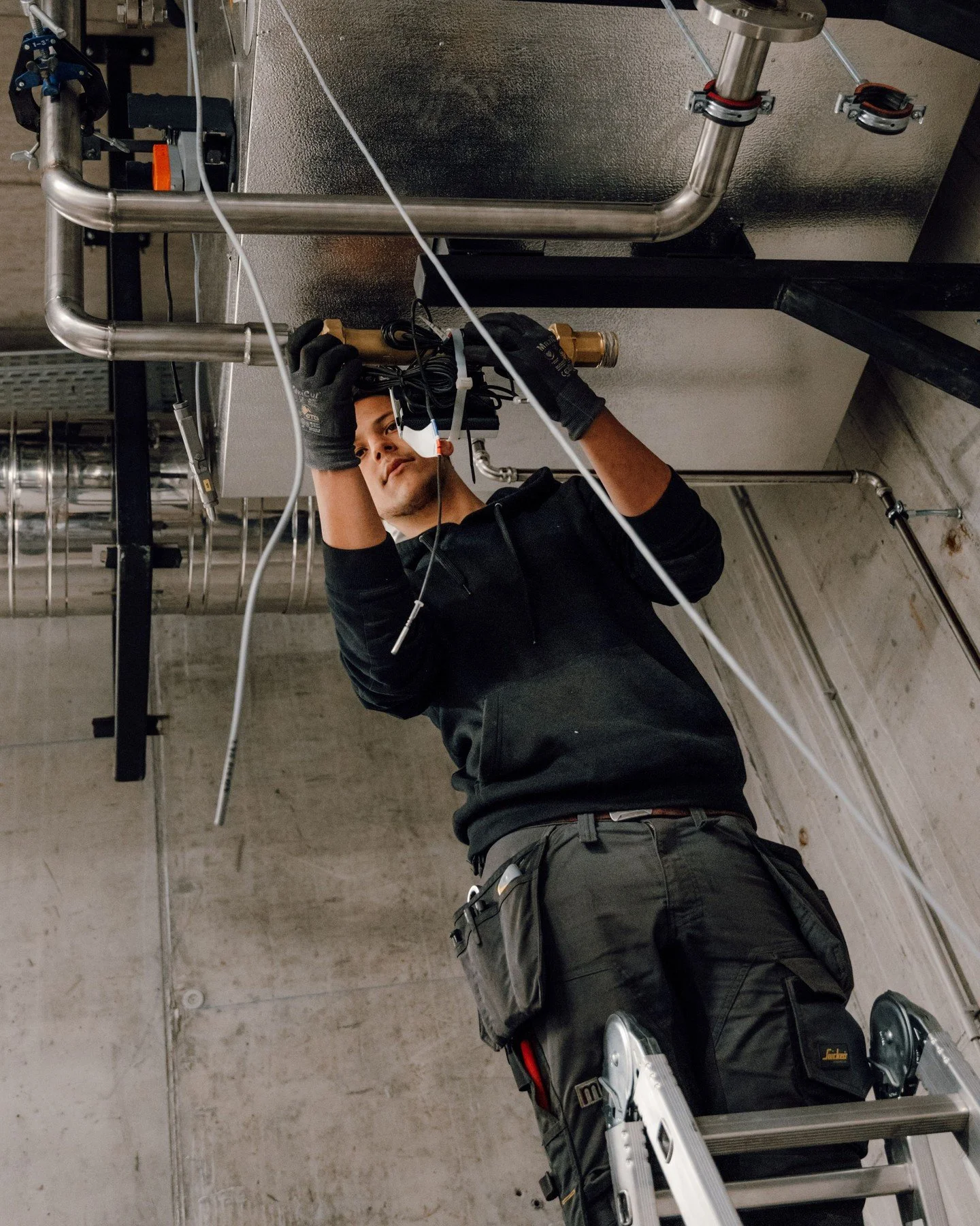 Viti fuori posto? Da noi solo nei giochi di parole. 🔧
Controlliamo ogni vite due volte: perch&eacute; la qualit&agrave;, quella vera, nasce dai dettagli.

creating solutions beyond limits 💡

#maderindustrieanlagen #madergroup #industrialengineering