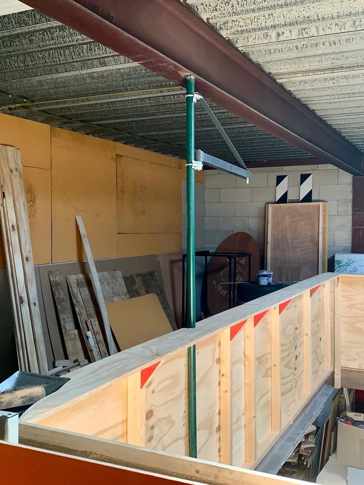 Design for the new @jongensvandebar office is currently taking shape on the building site: a flexible workspace with movable furniture and closable rooms, ready to adapt to whatever&rsquo;s next.

Excited to see the concept come to life. More soon! 
