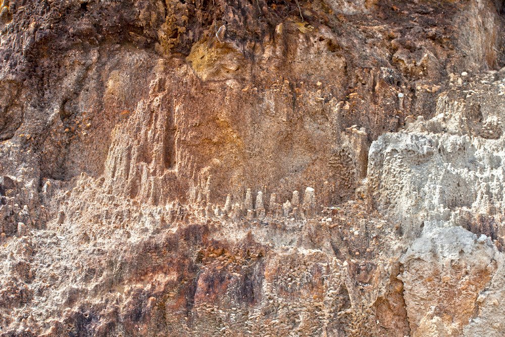 sulphurwalls.jpg