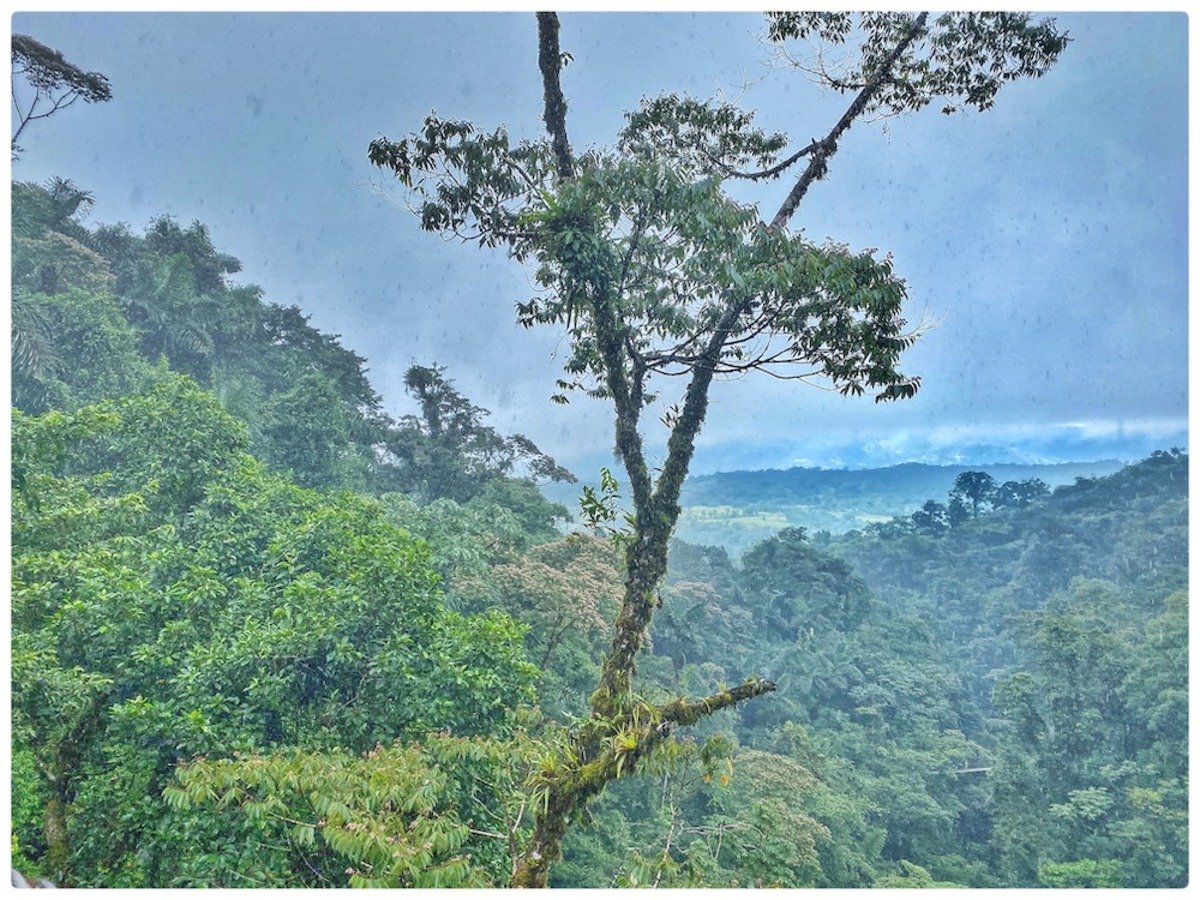 cr_arenal_cloud_view.jpg