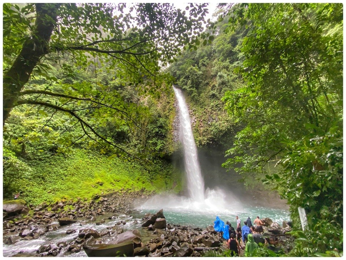 cr_la_fortuna_falls_3.jpg
