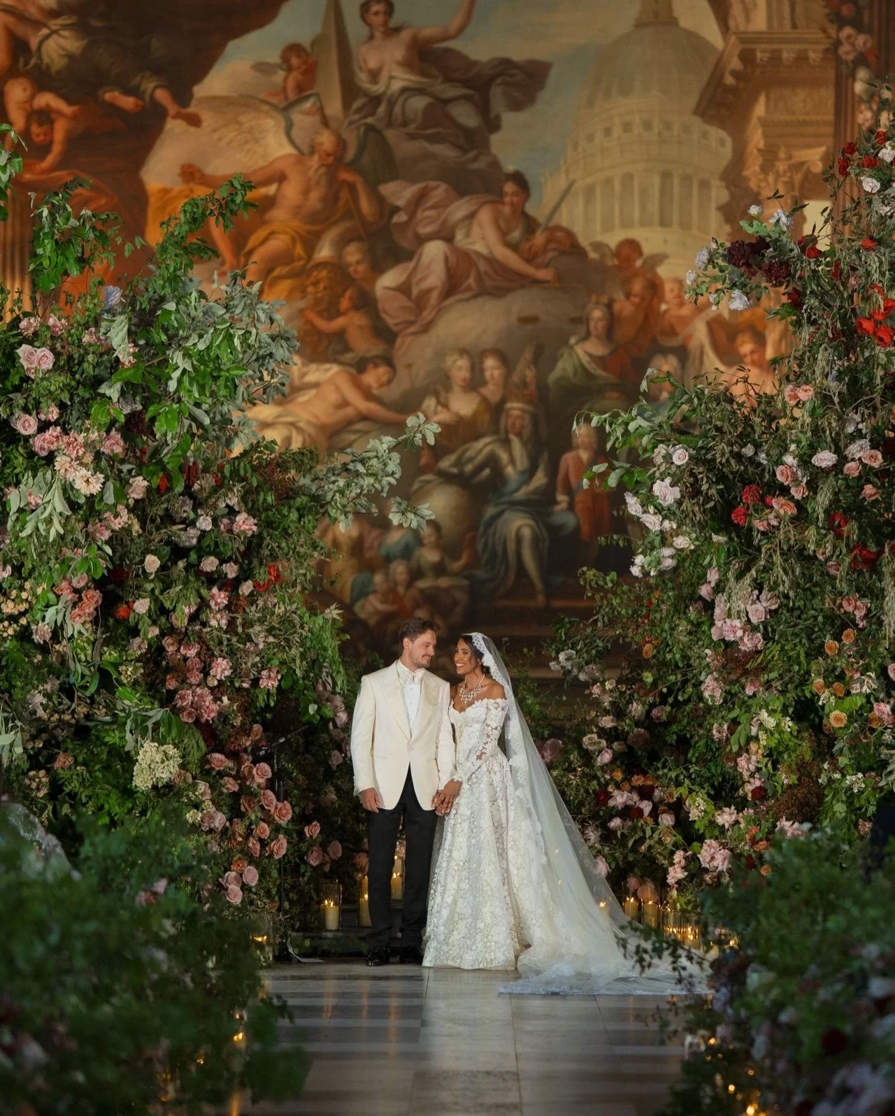 The crazy-beautiful Shahin &amp; Niki married at the breathtaking Painted Hall earlier this year.

Their ceremony set up felt like one giant, magical garden growing inside one of the most extraordinary rooms in the world. I still have goosebumps. Con