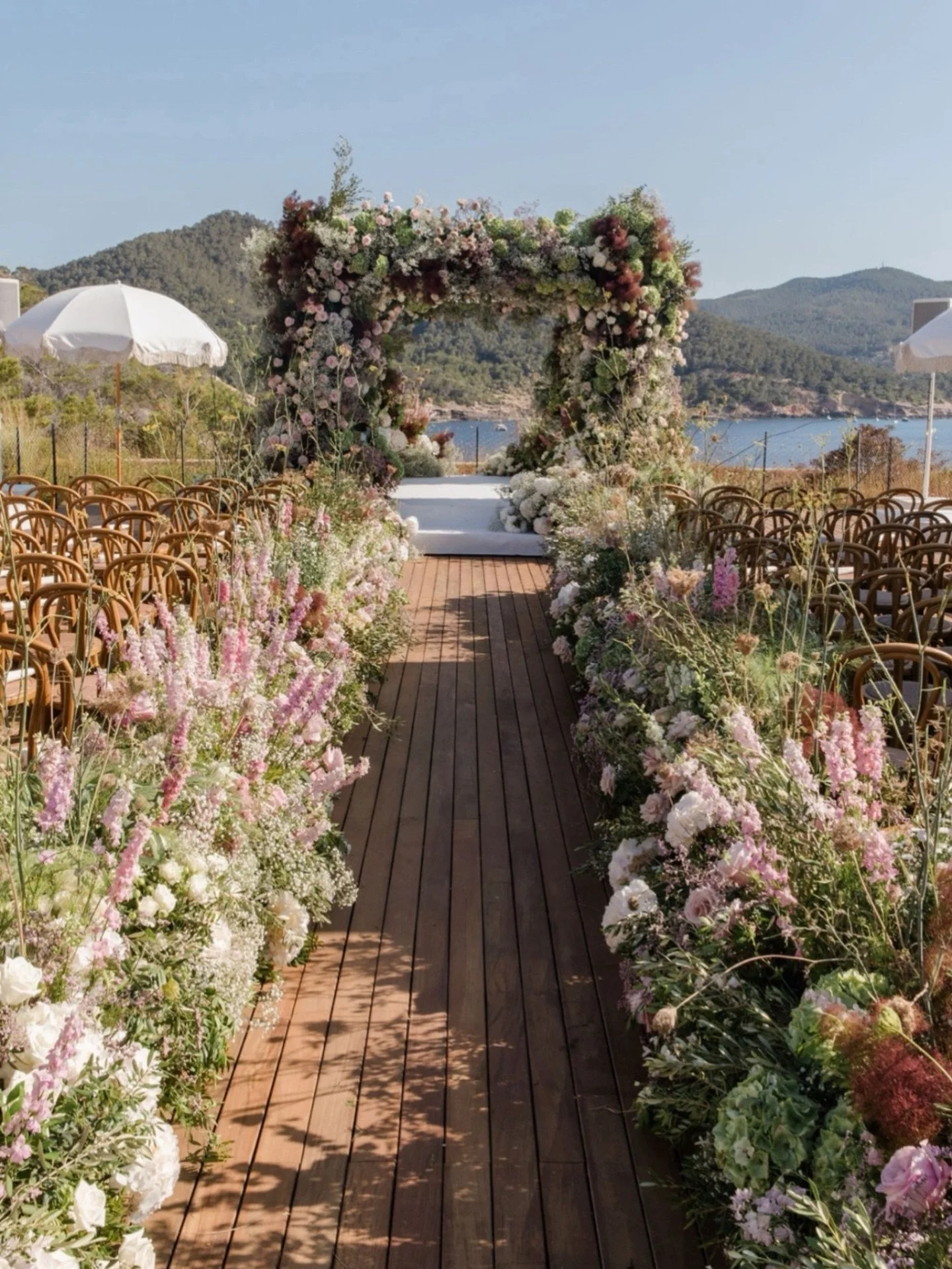 This wedding went into Vogue, and I&rsquo;m still so nervous to post our work on here- is anyone else so self critical or scared of sharing on Instagram? Perfectionism is both a blessing and a curse! I&rsquo;m trying to get over it but I literally ha