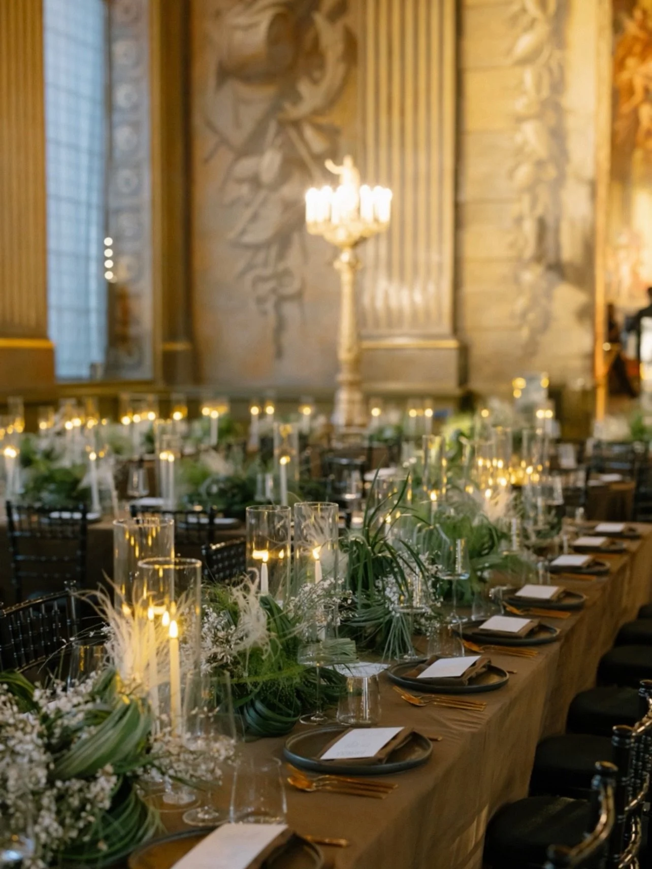 We stepped away from traditional florals and leaned into something softer for this wedding reception table design. Layered and looped textural grasses, tonal and weightless, creating movement across the tables. 🌾 

A design that feels effortless, bu