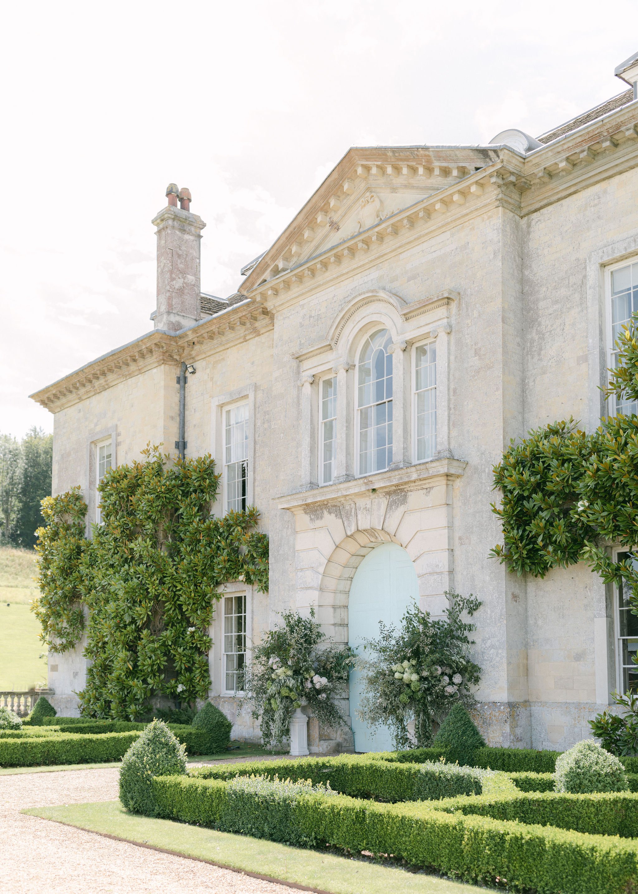 Lucy_Michael_Firle_Place_HollyClarkPhotography_H-199.jpg