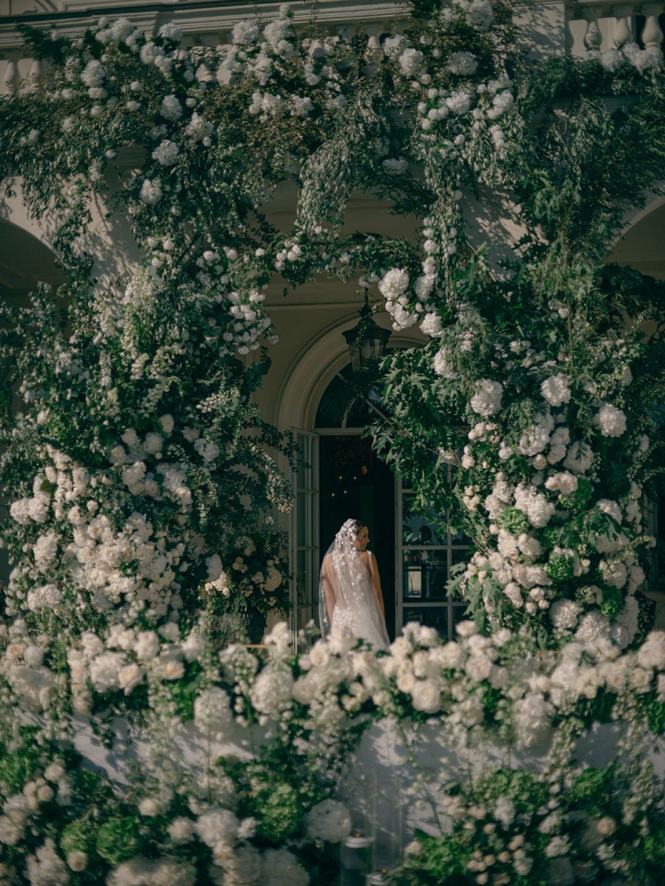 luxury-abundant-wedding-flower-installation-white-roses-lake-como.jpg