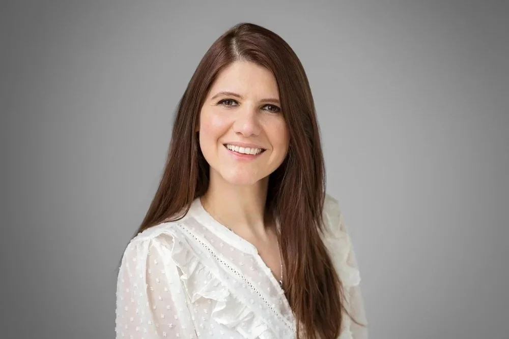 Professional headshot Evgenia Karakehayova