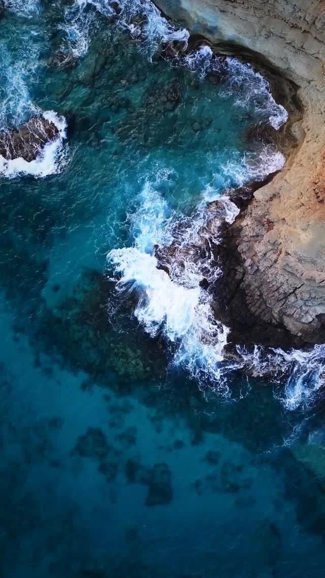 Serenity ✨
#dronevideo #goldenhour #beautifuldestinations #nature #peaceful #waves #dronepilot