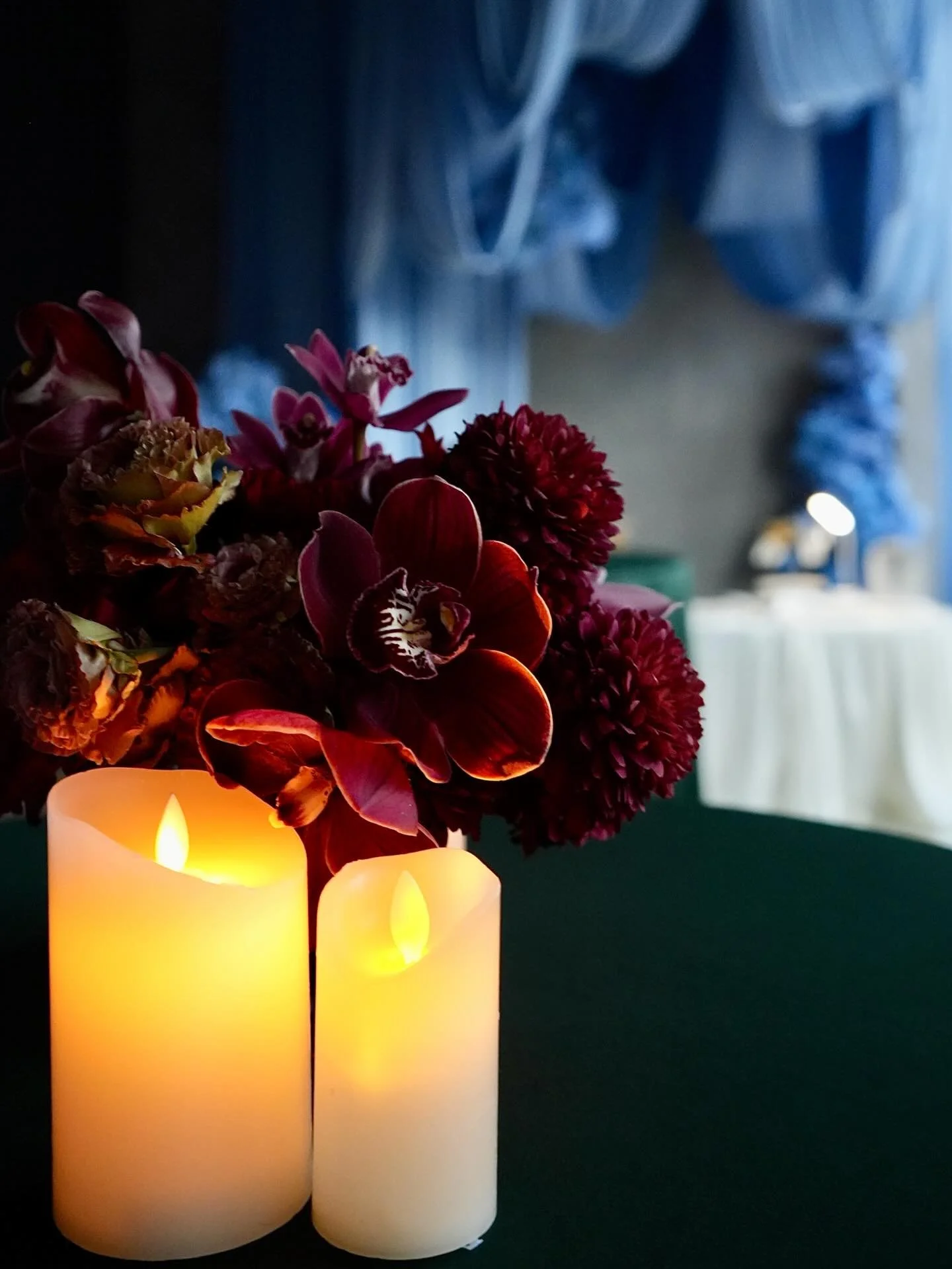 A moment for this stunning venue and the beautiful community that filled it 🤍✨

Venue: @pretoloft @mintroomstudios 
Photographer: @waniakhn