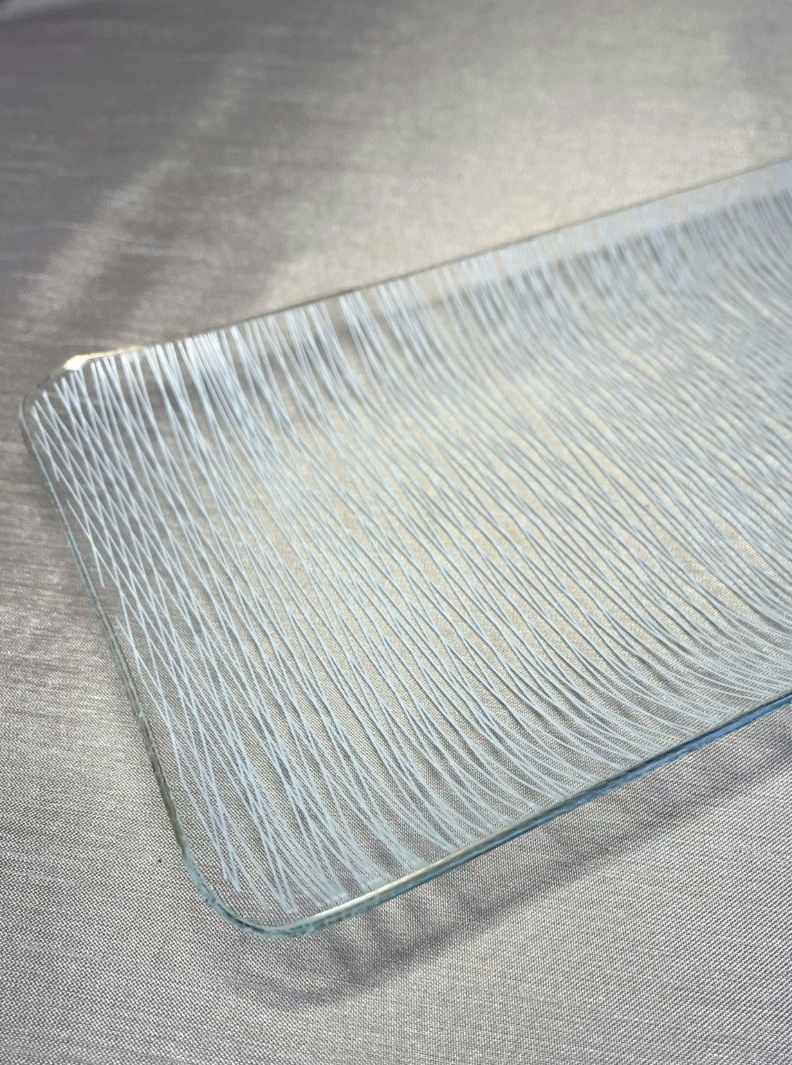 vintage Glasteller mit Linien-Druck