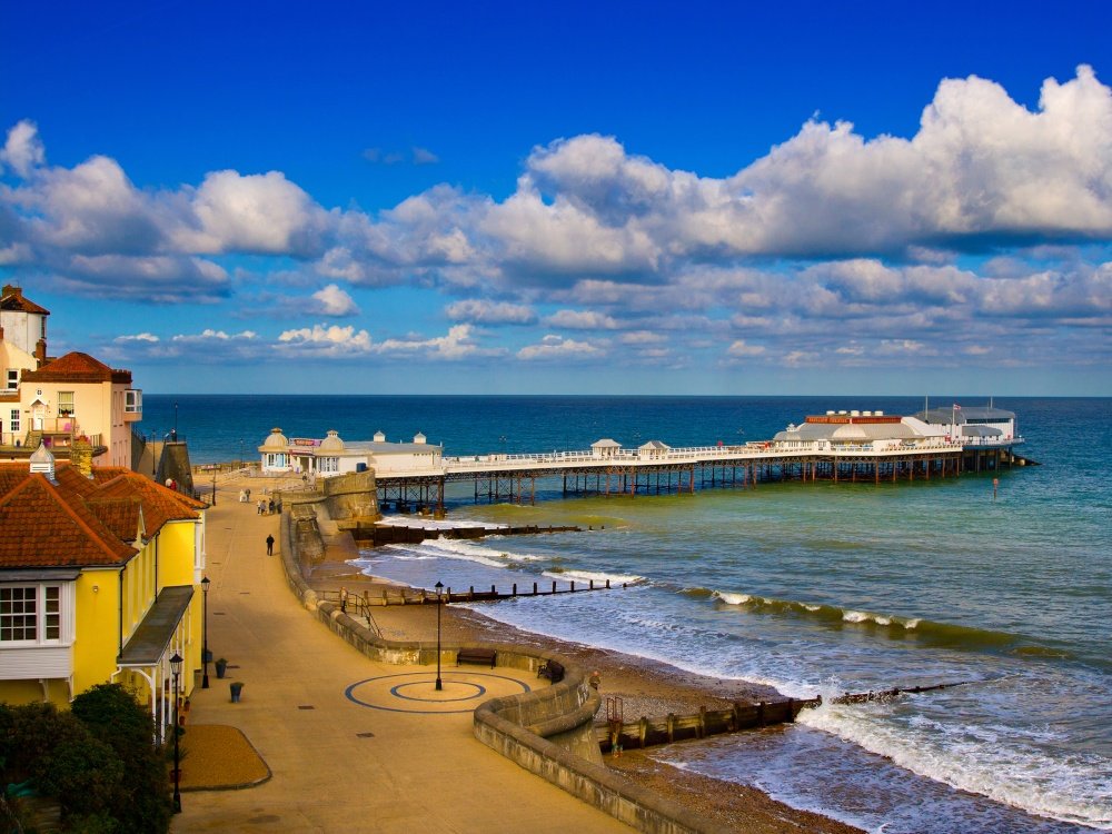 TEMPORARY HOLIDAY SITE AT CROMER