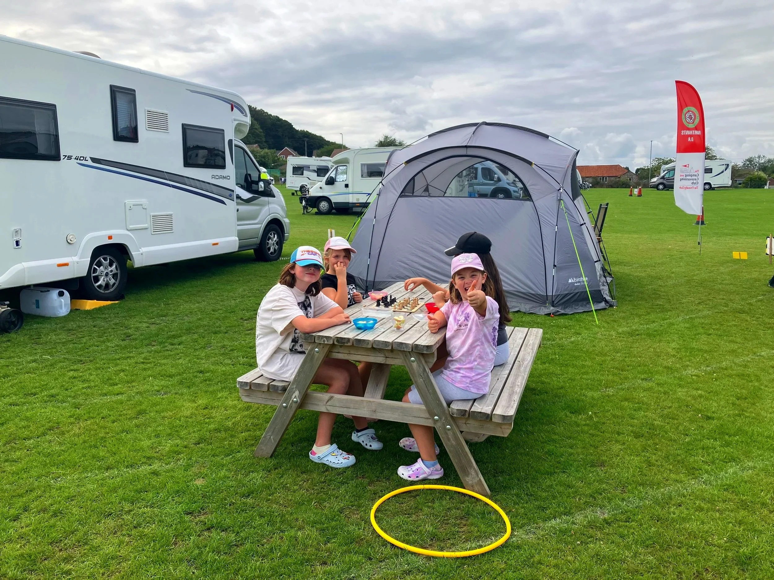 Cromer+site+picnic+bench.jpg