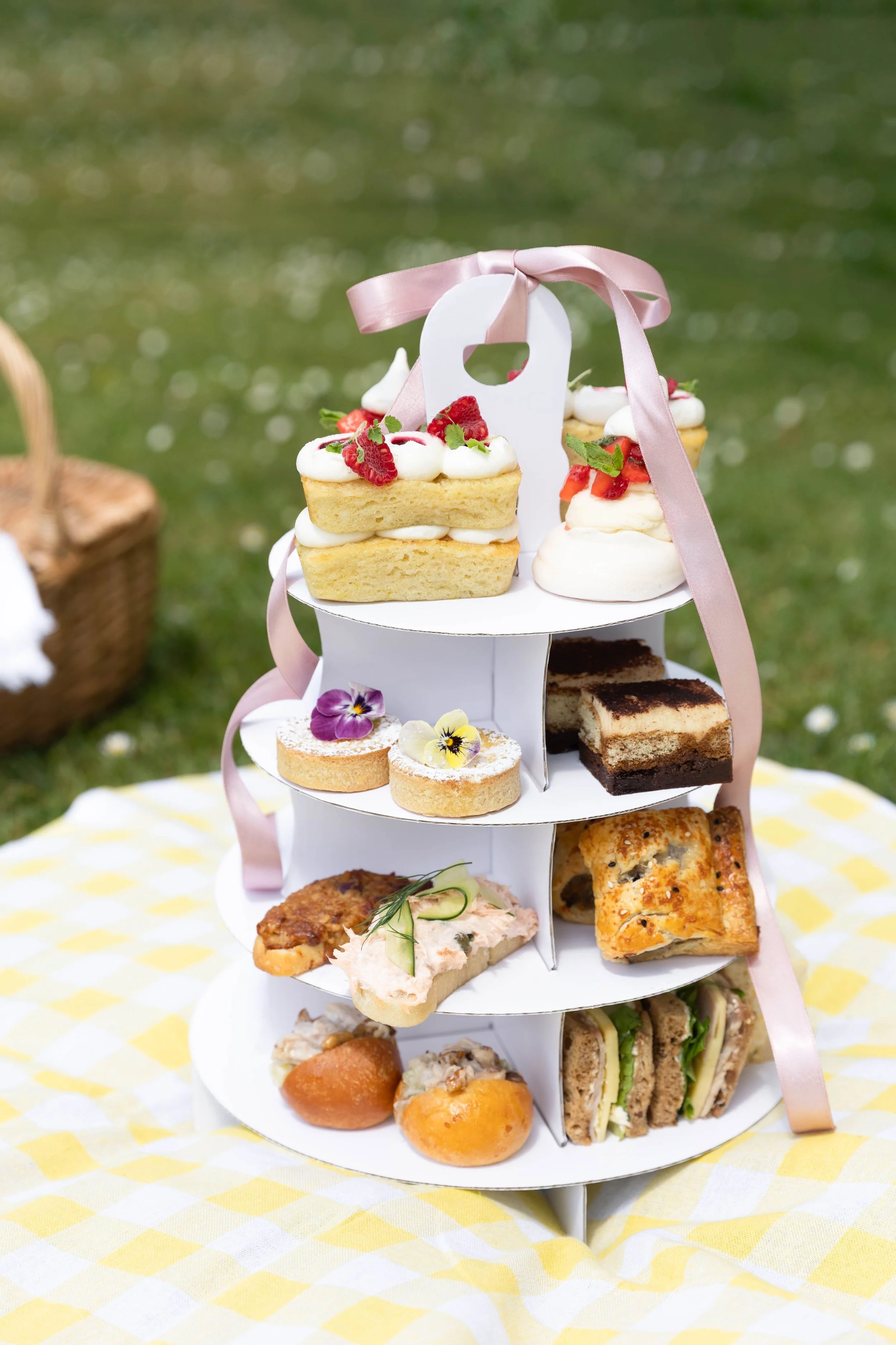 Joannas-Boutique-Tearoom-Summer-Afternoon Tea-takeaway.jpg
