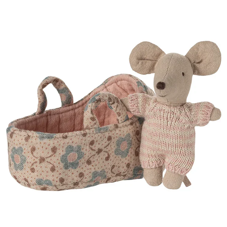 Maileg-Baby-Mouse-Carry-Cot-Rose.webp