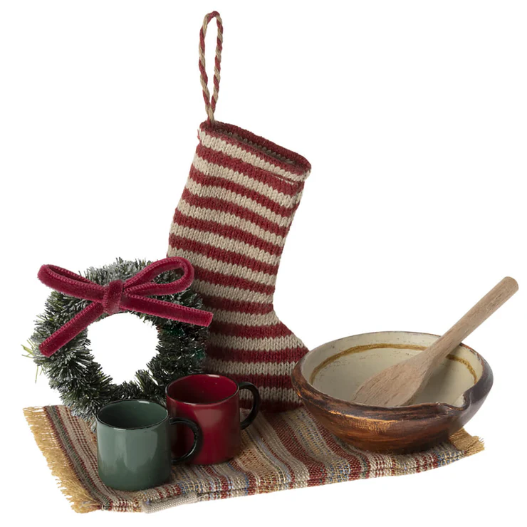 Maileg-Cosy-Christmas-Set-Joannas.jpg