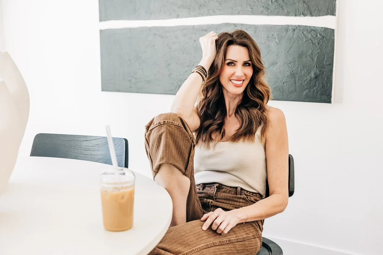 kristen brett mills net worth