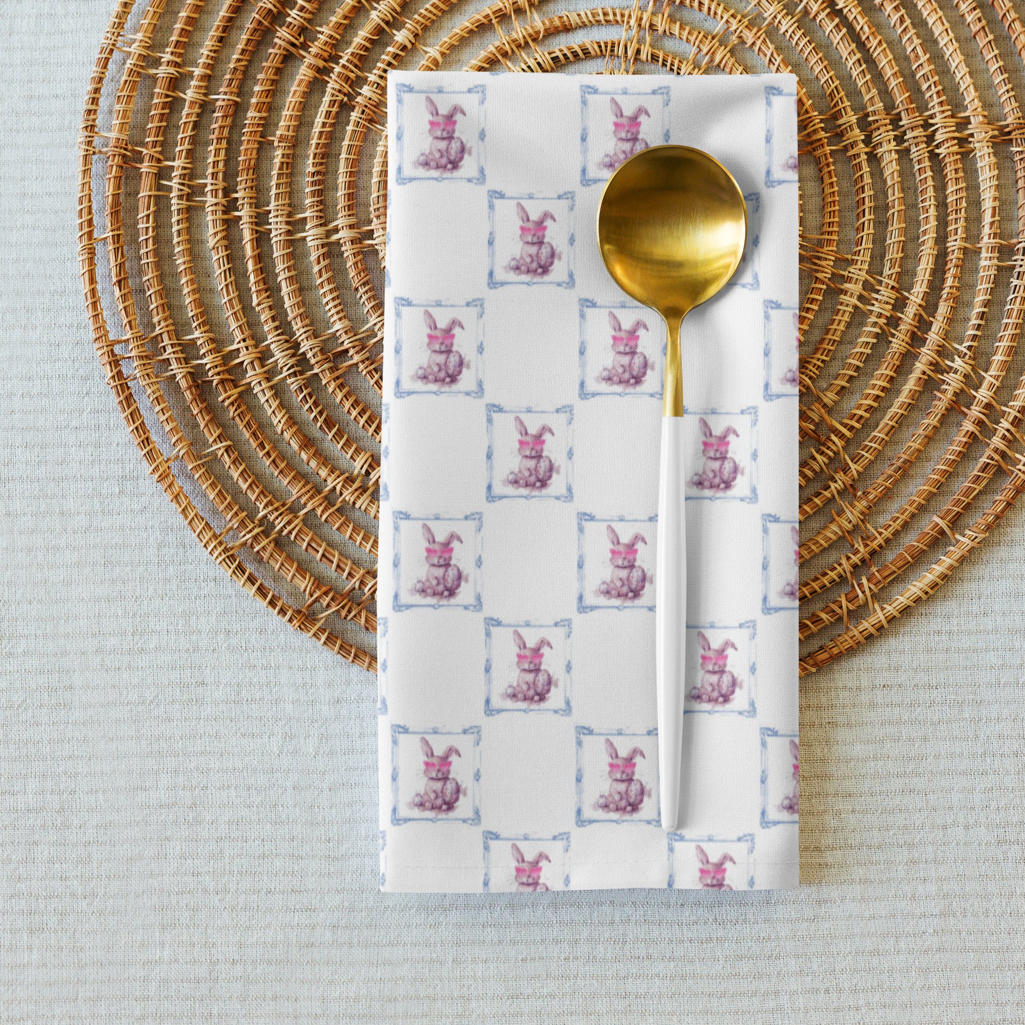 cloth-napkin-set-(4)-white-front-67c4910db9cd5.jpg