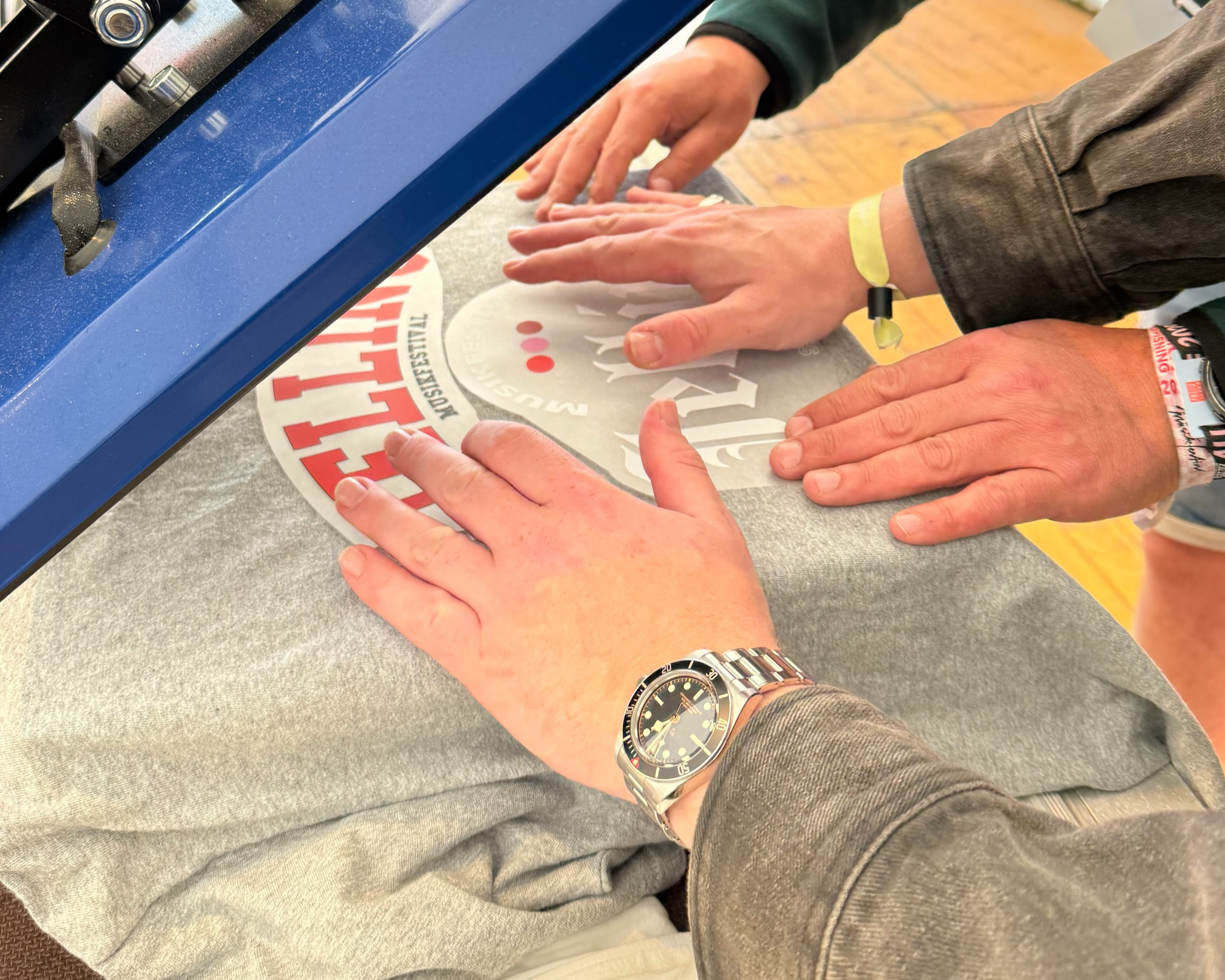 White T-shirt with a black line drawing of a building labeled 'Capella' and 'House' underneath