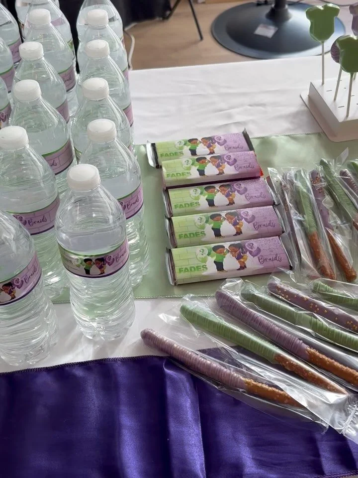 Planning a gender reveal? We&rsquo;ve got you covered! 🎉

Book your next gender reveal with us and let us take care of the treats. Perfect for making your big moment even sweeter. From fun to unforgettable, we&rsquo;ll help you celebrate in style! ?