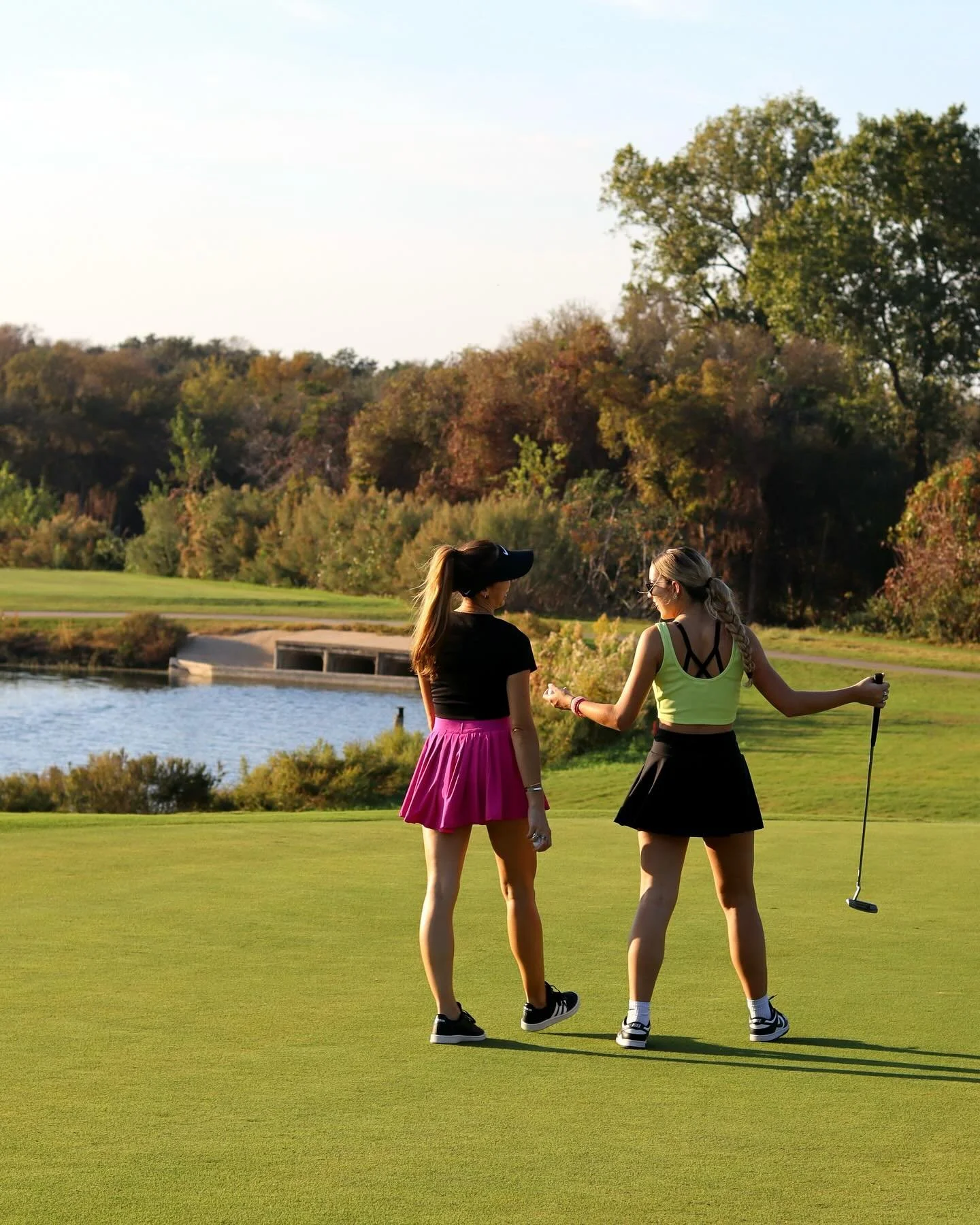 This and yap 🏌️&zwj;♀️

#foreground #foregroundgolf #golf #women #womeningolf #austin #atx #golfatx #learntogolf #womenempowerment