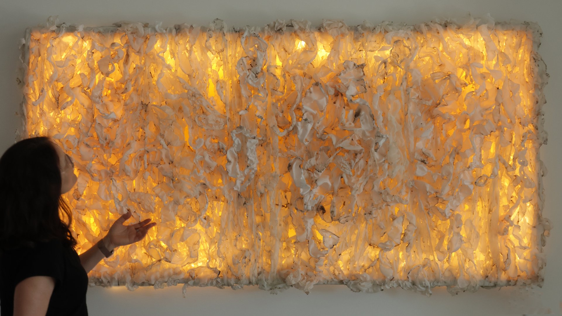 golden-rise-textile-led-light.jpg