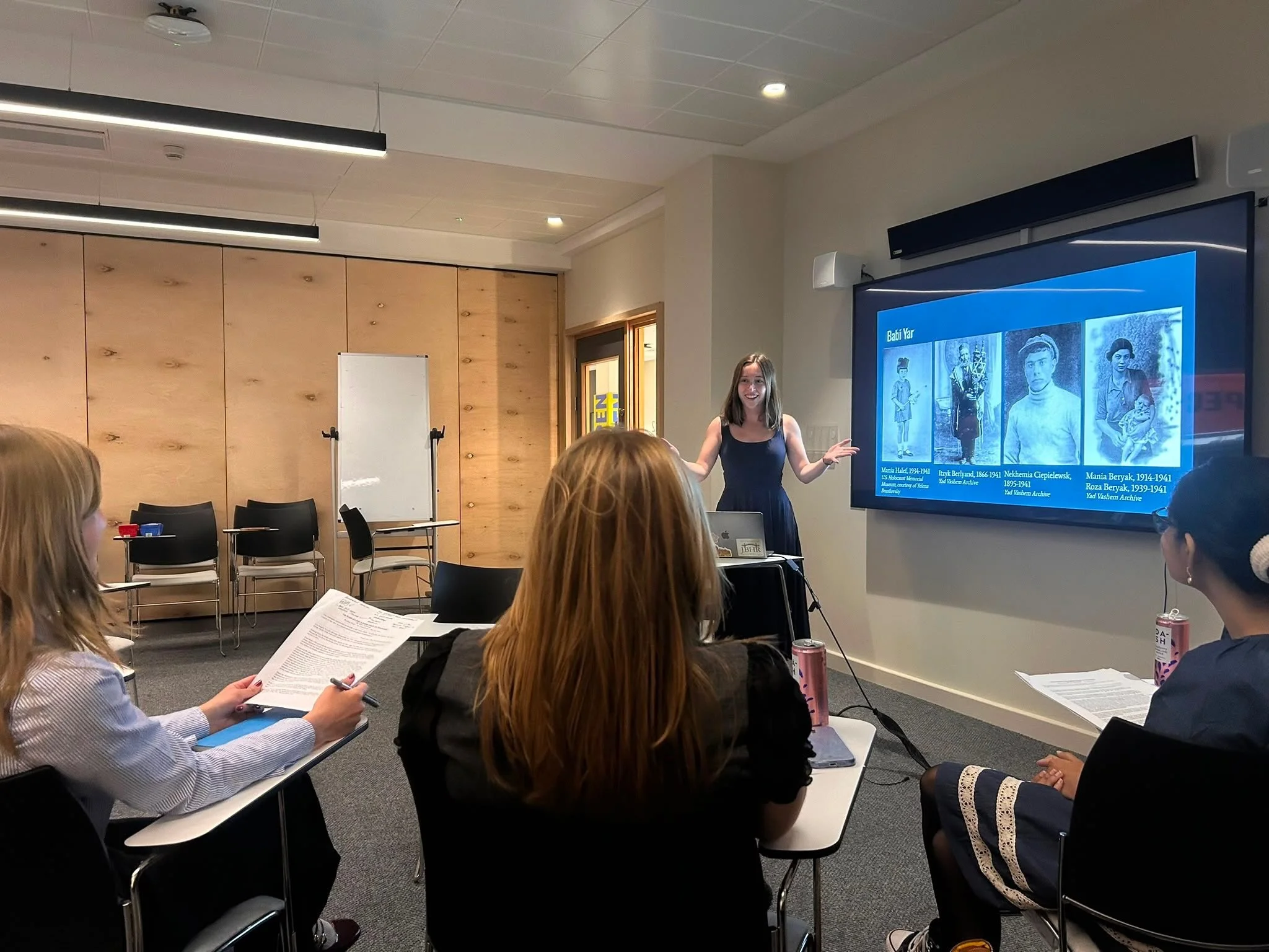 Thank you to everyone who came out to Monday&rsquo;s Reading Q&amp;A for &ldquo;The Weight of a Star&rdquo; &mdash; if you couldn&rsquo;t make it, I&rsquo;d love to have you join my virtual talk on July 27

Photo credits to @ljd_histories