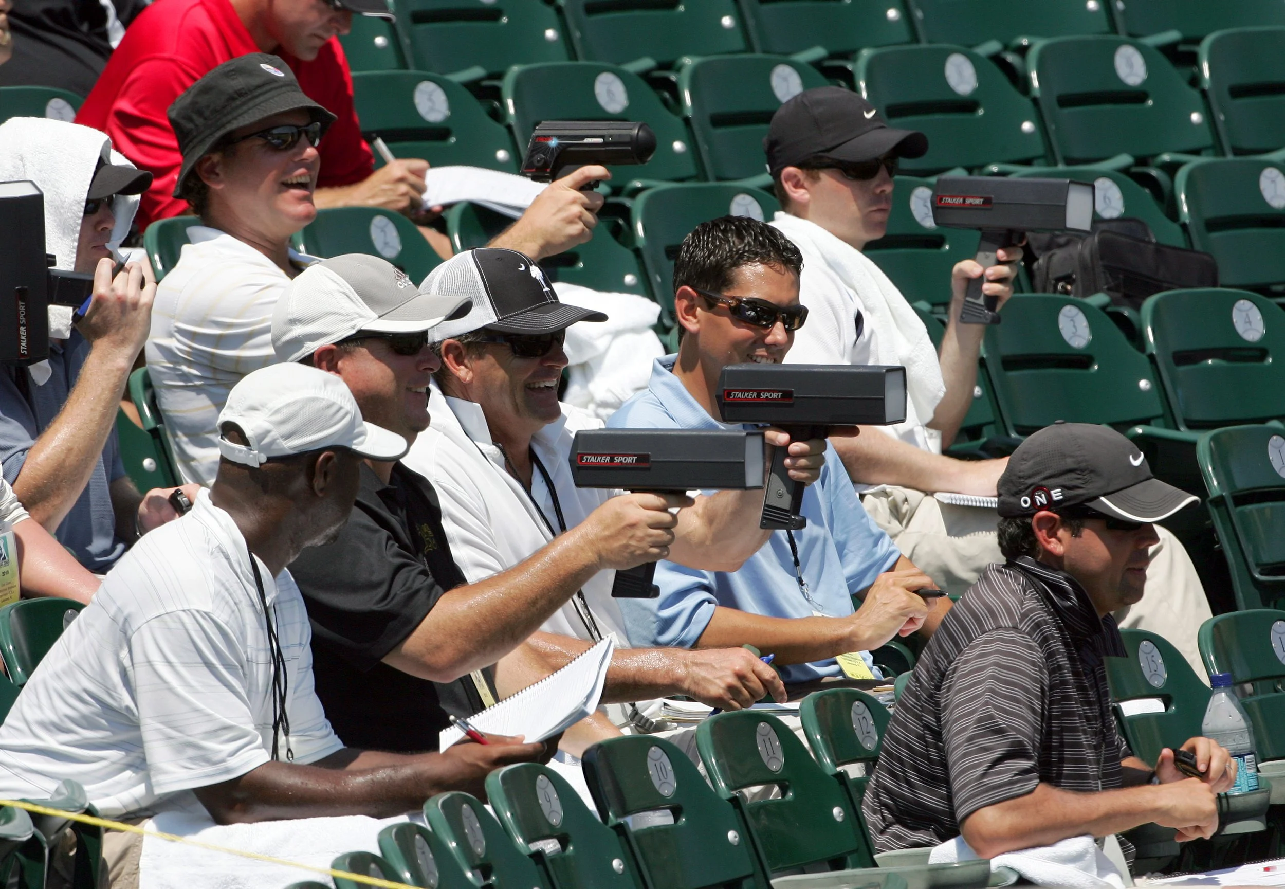 How High School Baseball Players Should Use Social Media for Recruiting