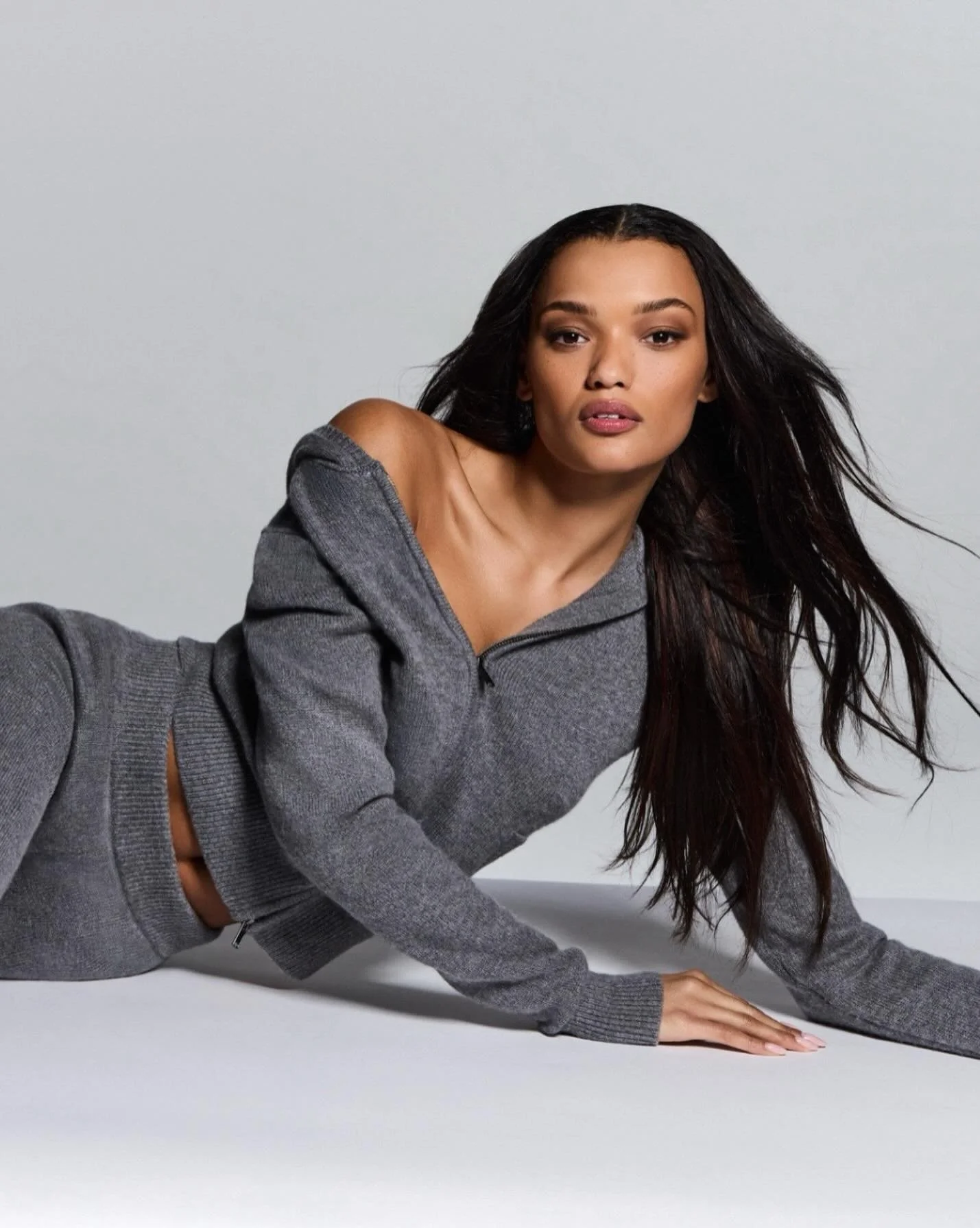 100% Cashmere by Skims 🩶