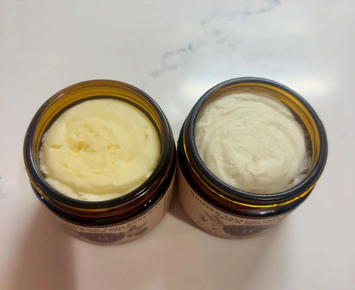 Not all grass-fed &amp; finished tallow looks the same &mdash; and that&rsquo;s actually normal. 🤍💛

One of the biggest misconceptions online is that &ldquo;real&rdquo; grass-fed &amp; finished suet tallow should always be bright yellow. But in rea
