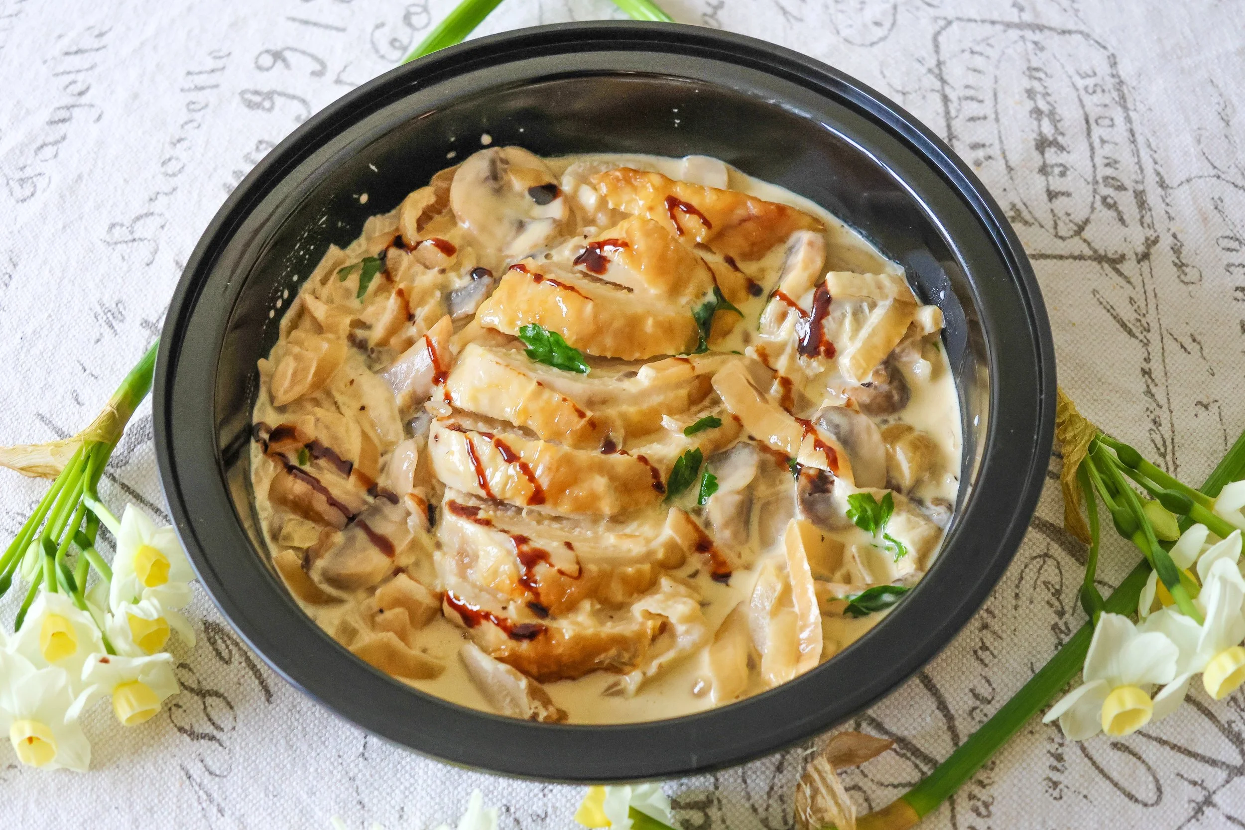 Chicken & Mushroom In White Wine Sauce