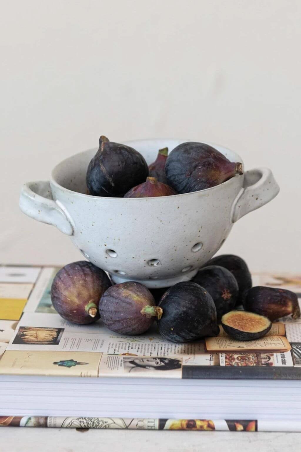 Berry Bowl Ceramic Workshop at Farmhouse Motel 