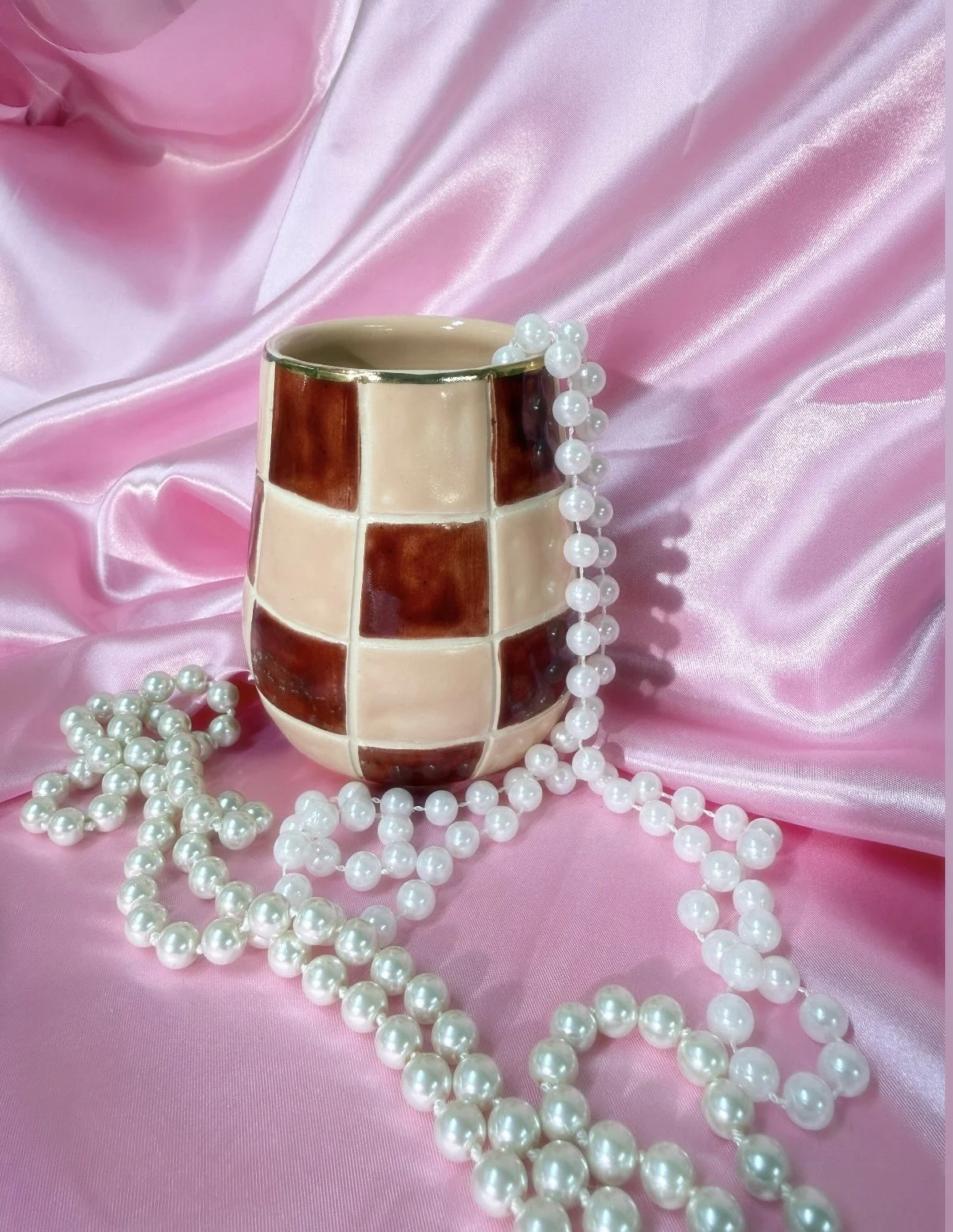 Red and Pink Checkered Tumbler