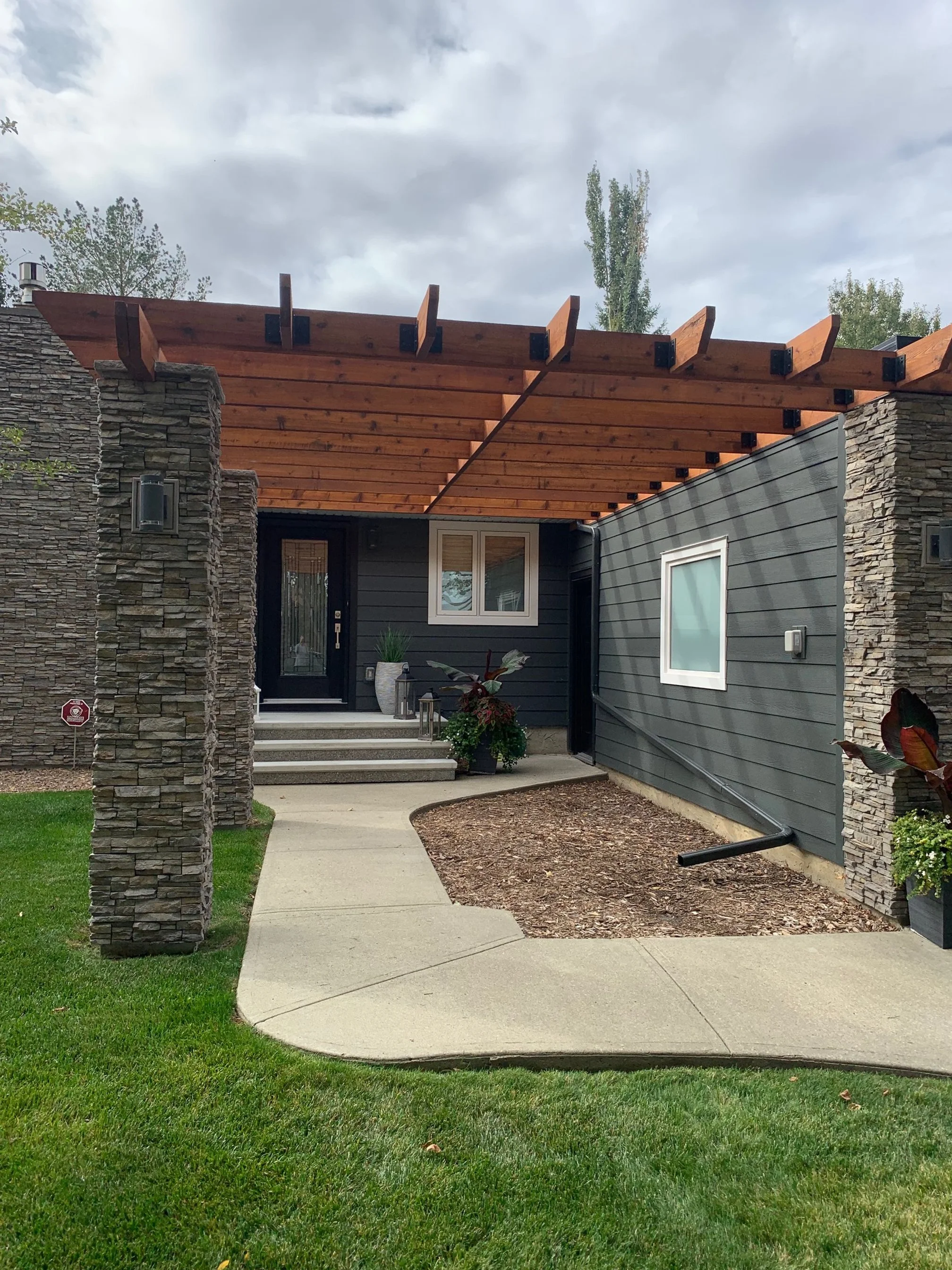 Hardie Iron Gray.jpg