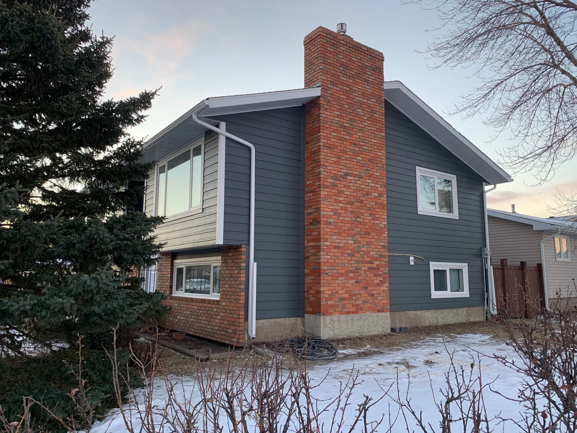 Hardie Iron Gray with Red Brick.jpg