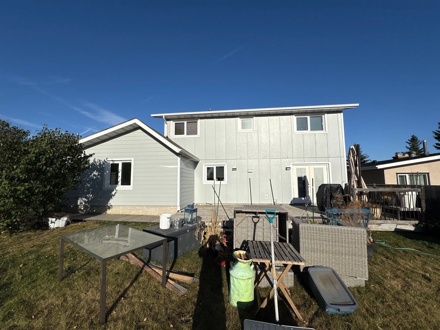 James Hardie Siding in Light Mist on Edmonton Home