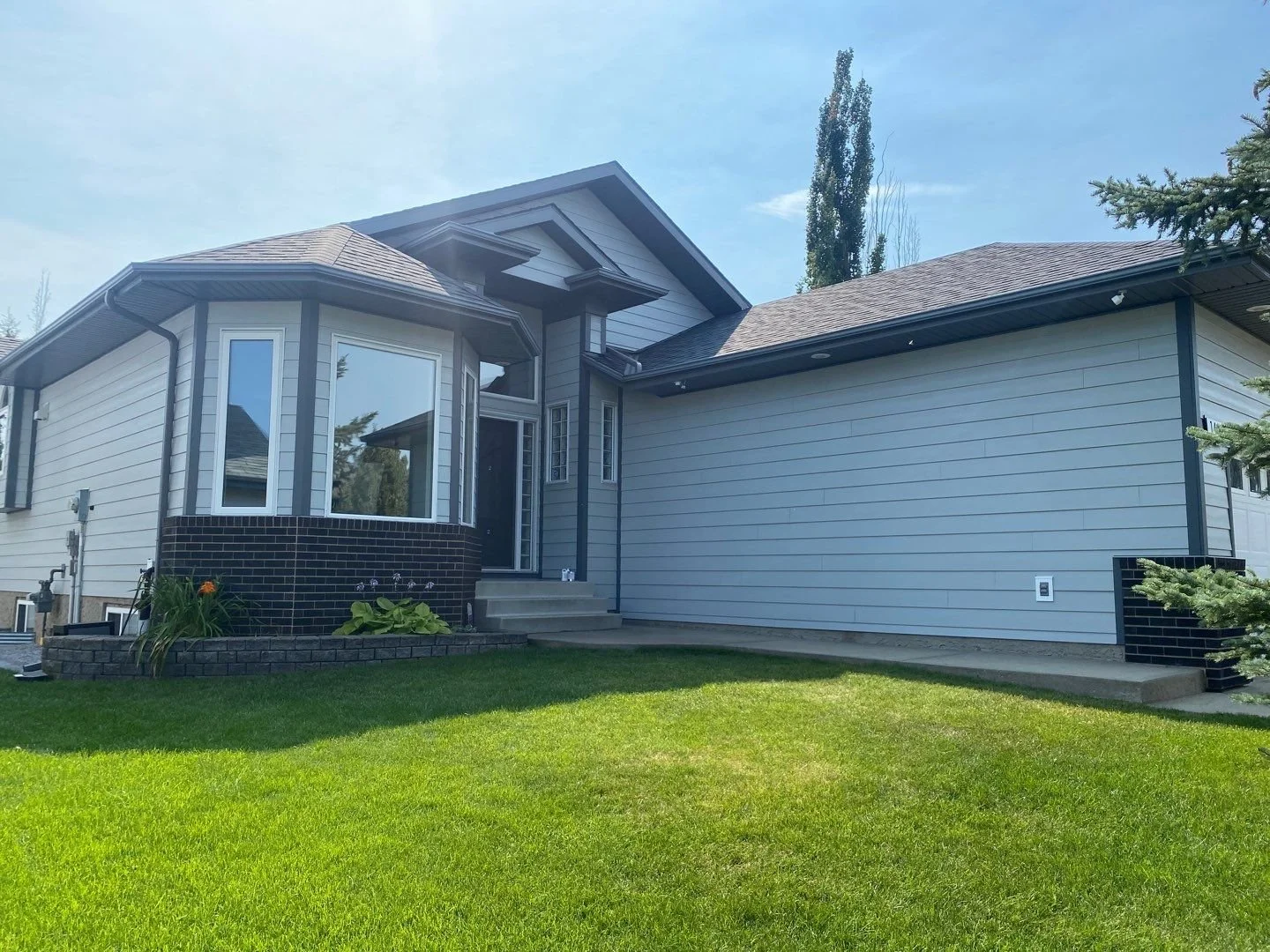 Light Mist Hardie Plank.JPEG