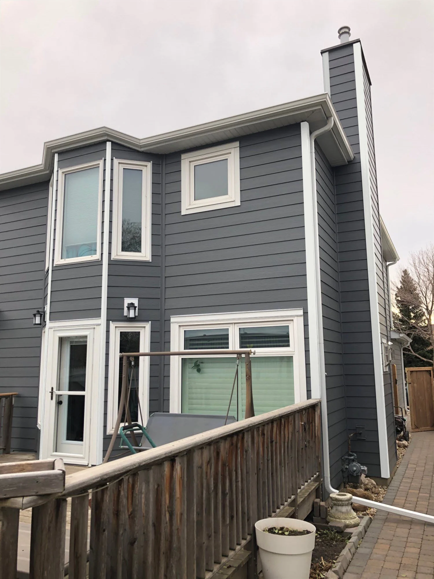 White Corners - Bright.jpg