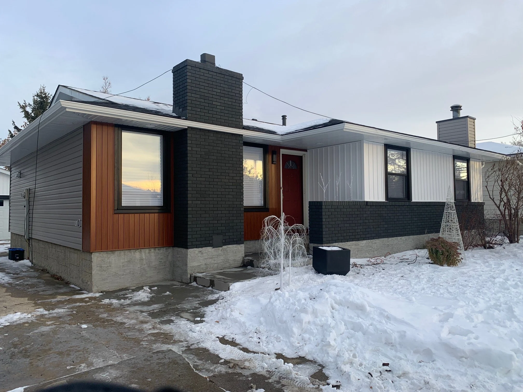5 Common Siding Options in Edmonton (That Will Last)