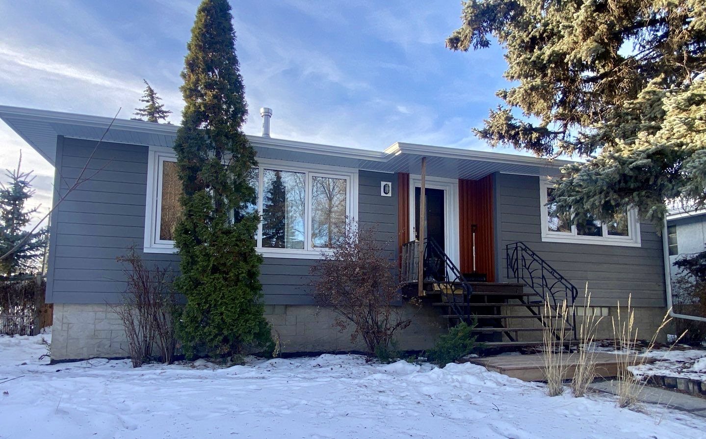 Hardie and Lux Panel.jpg