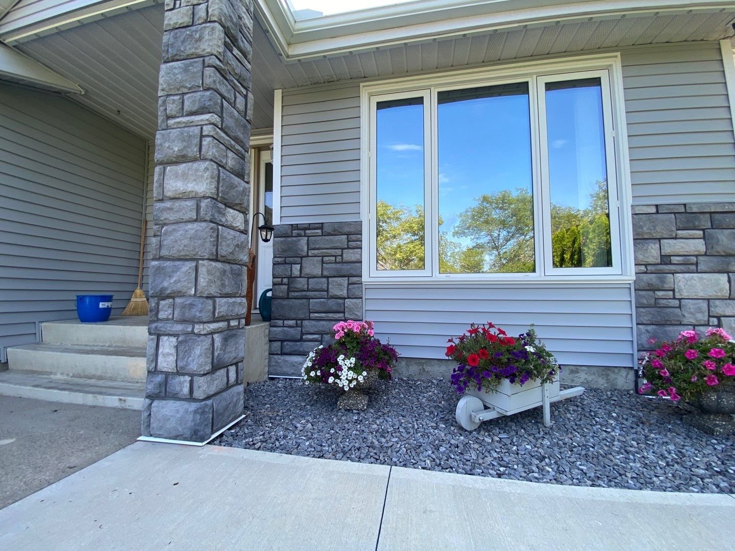 4 Surprising Benefits Of Vinyl Siding In Edmonton